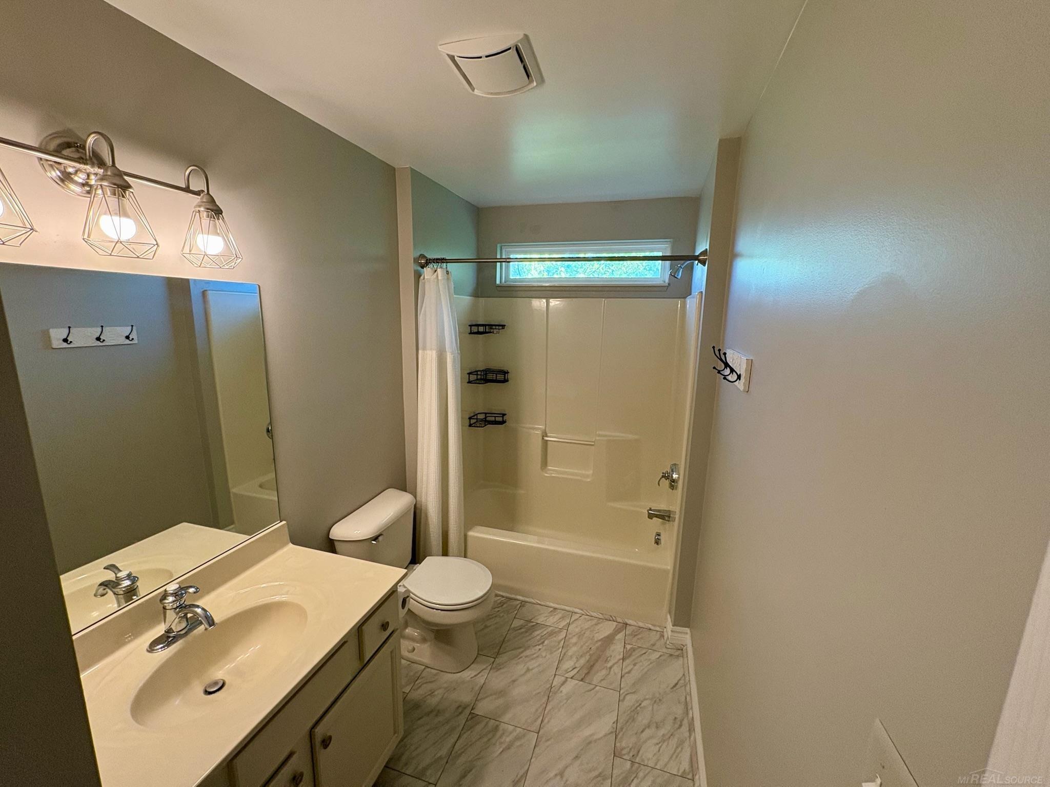 3946 Electric Avenue Property Photo 32