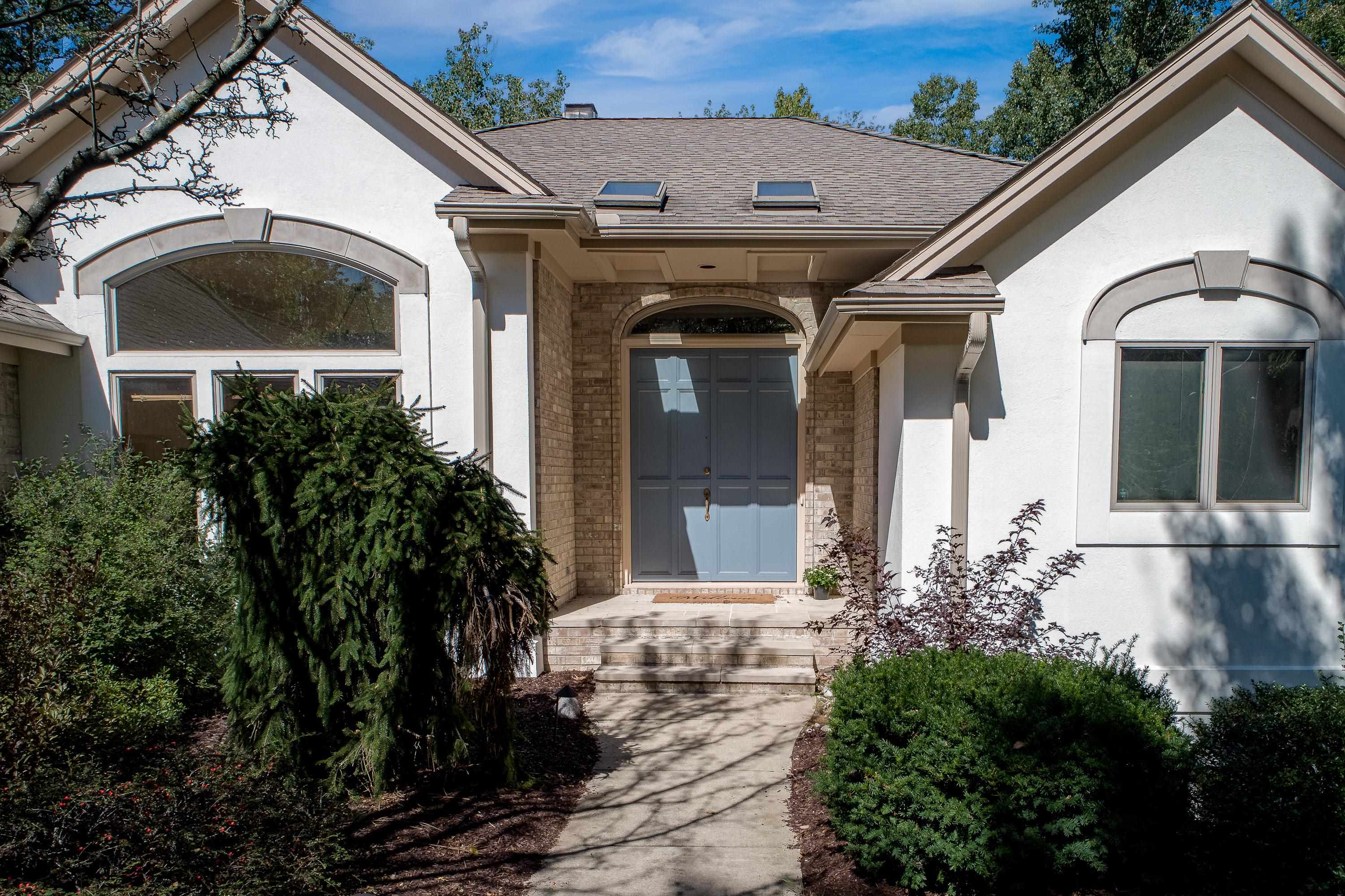 1315 Foxwood Drive Property Photo 1