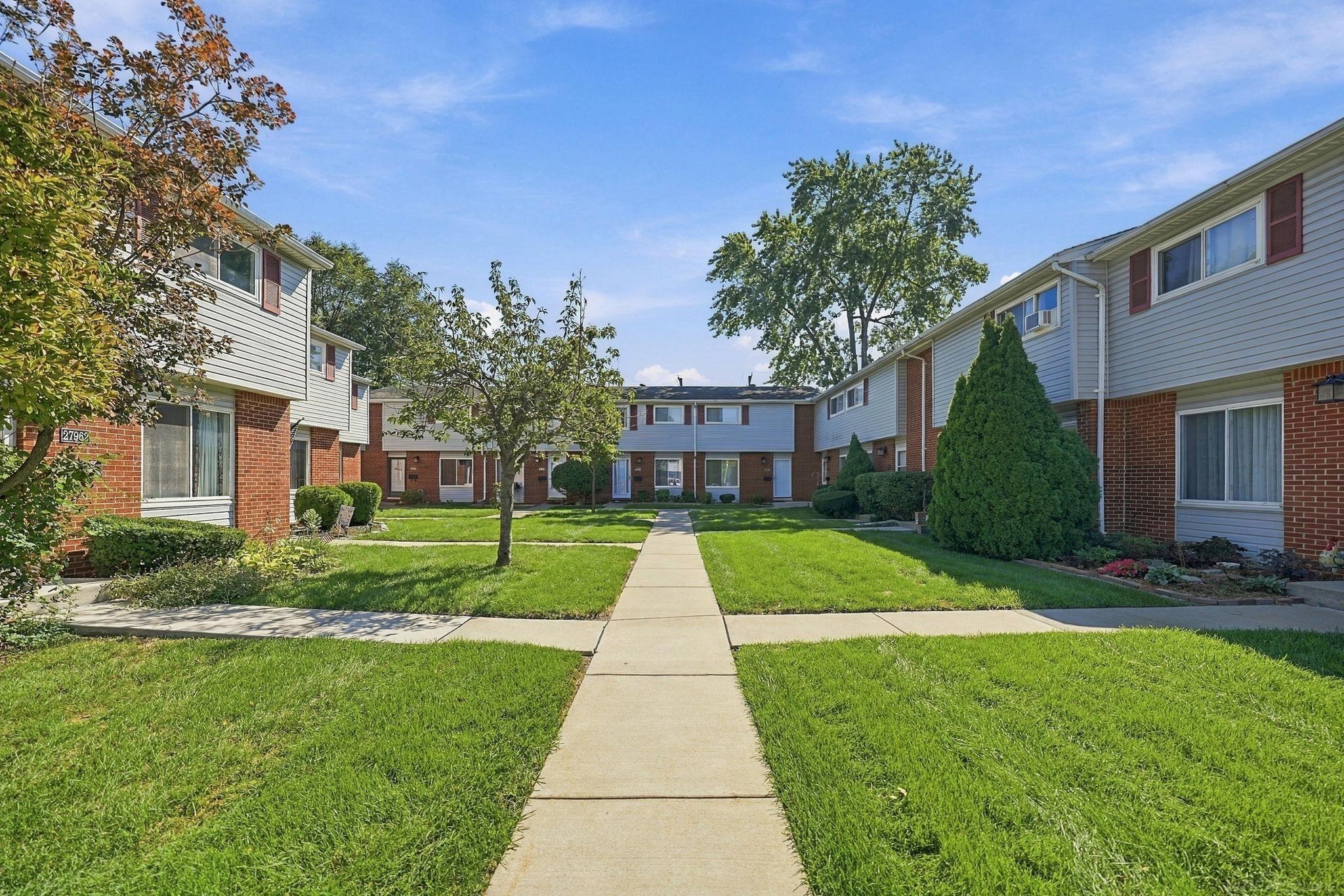 27908 Eastwick Square Drives Property Photo 1