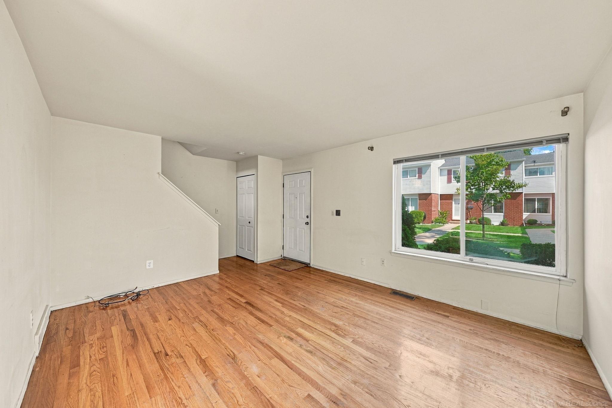 27908 Eastwick Square Drives Property Photo 7