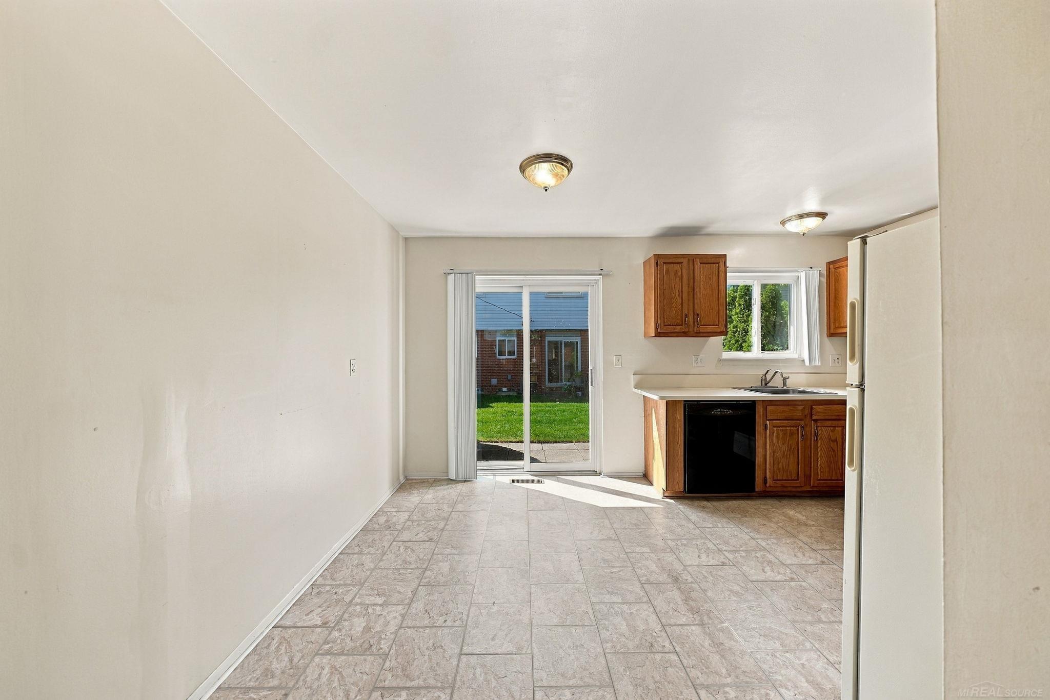 27908 Eastwick Square Drives Property Photo 8