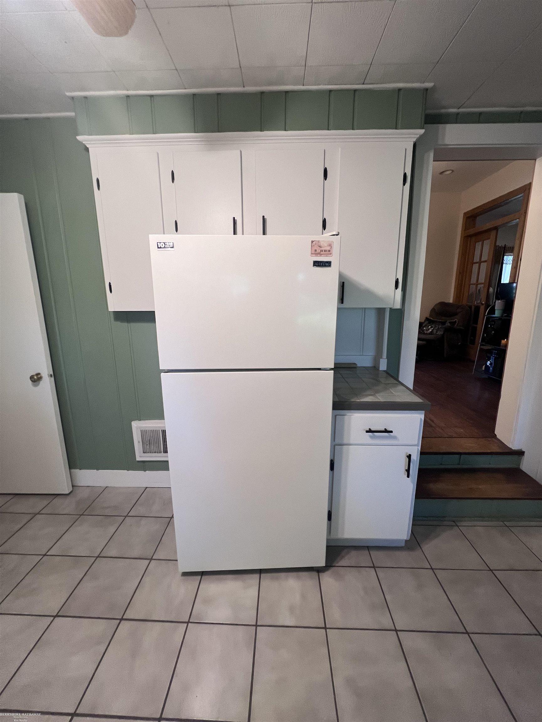 51 Juniper Street Property Photo 8