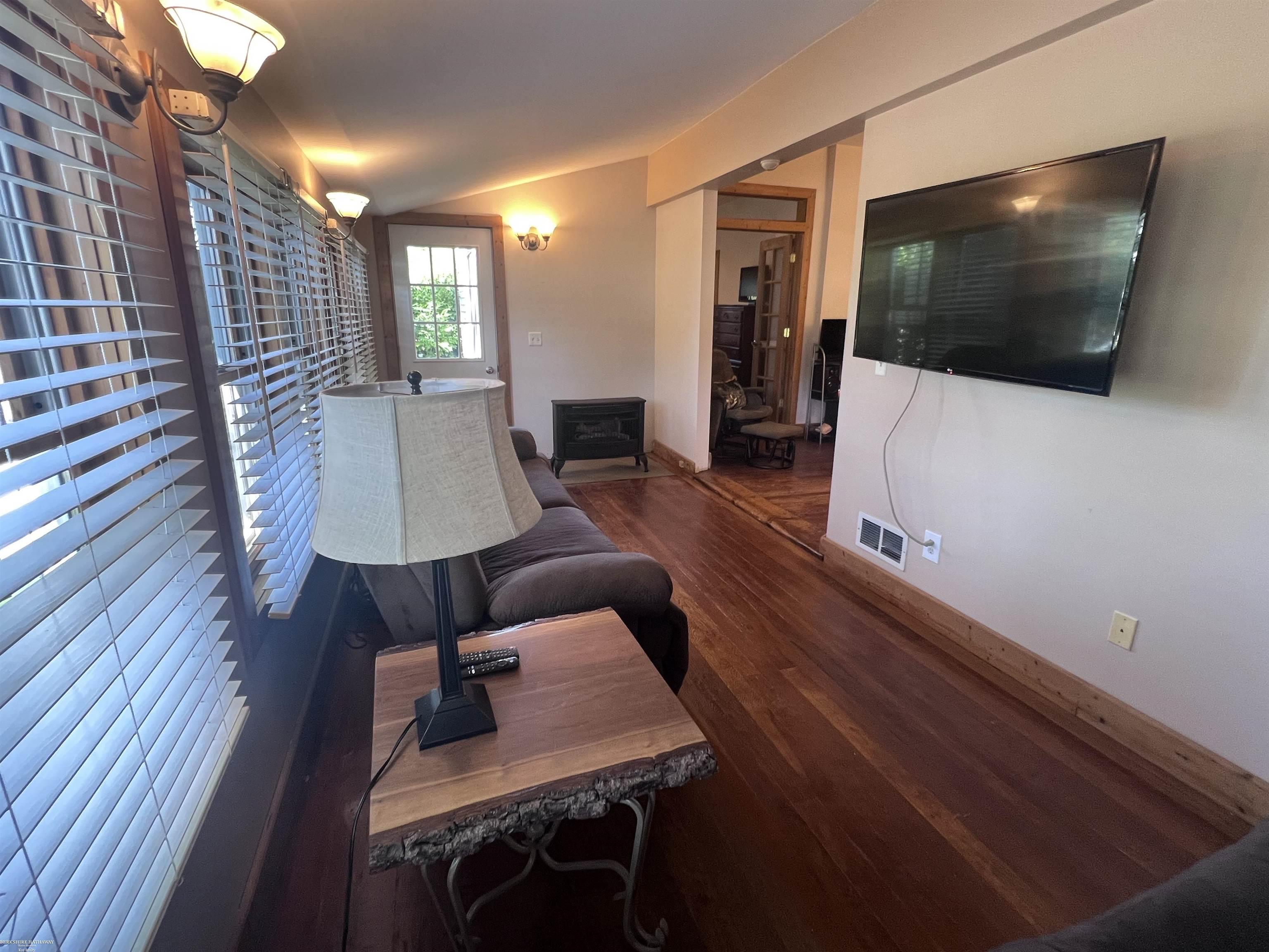 51 Juniper Street Property Photo 15