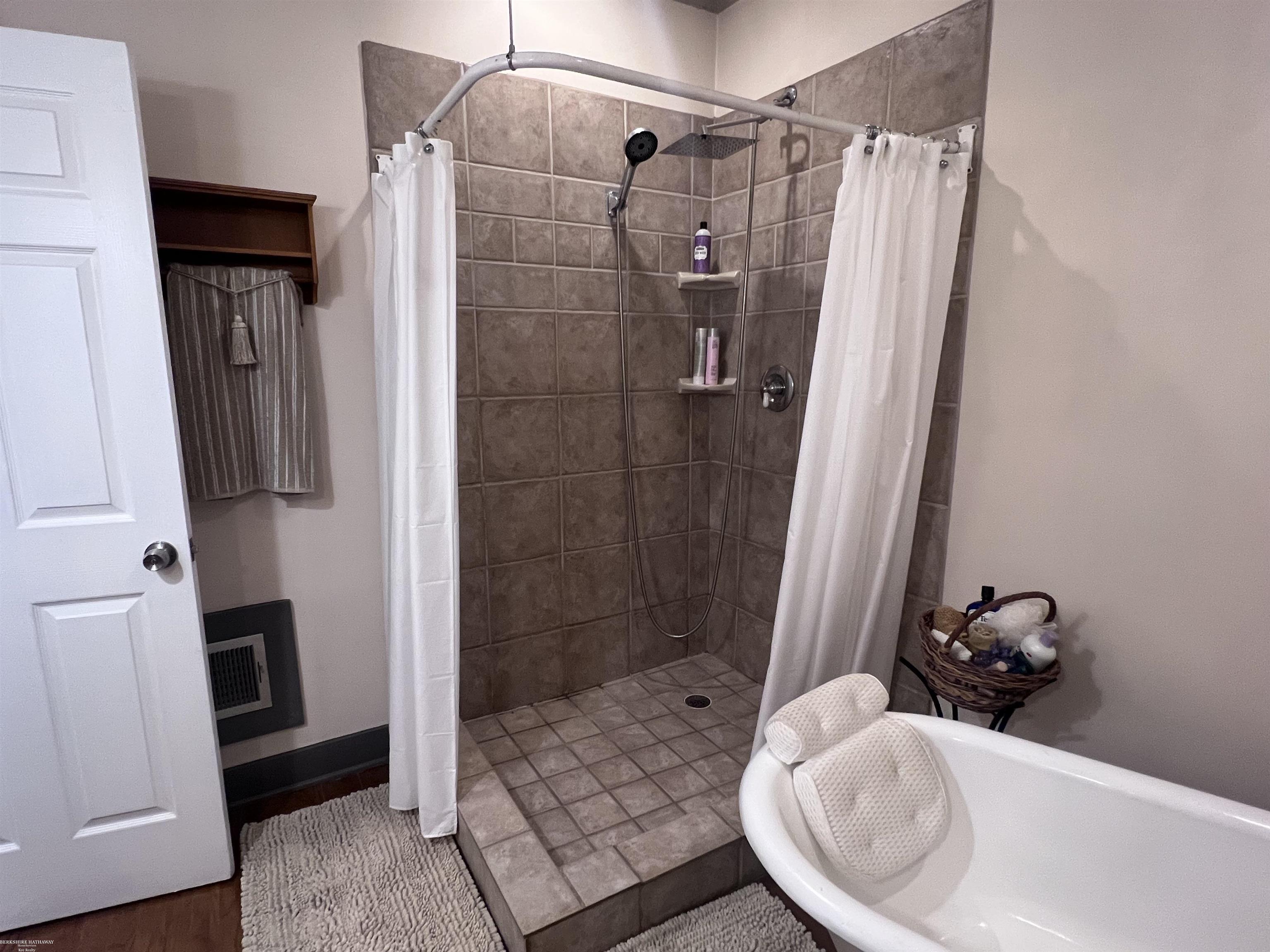 51 Juniper Street Property Photo 20