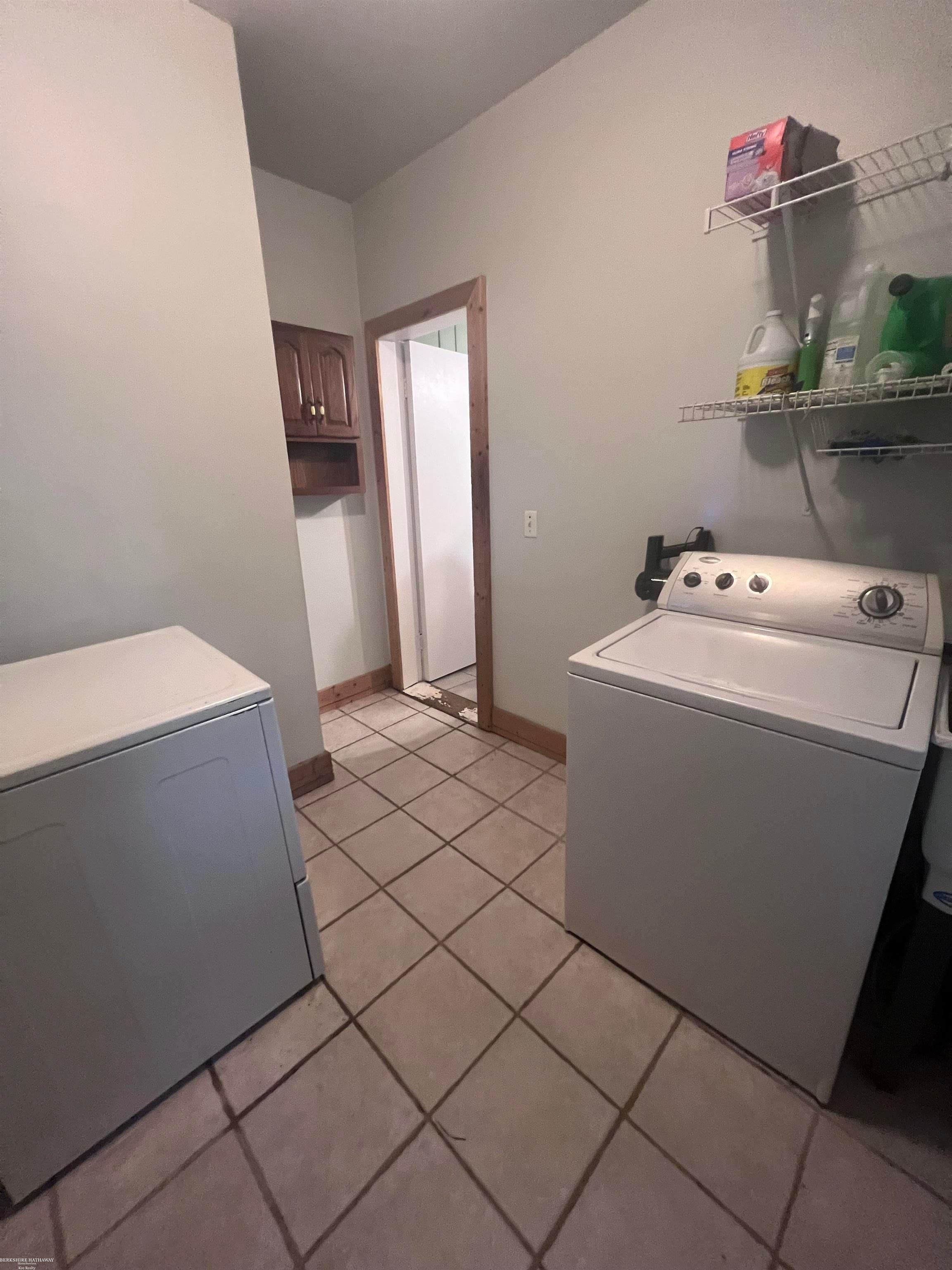 51 Juniper Street Property Photo 24