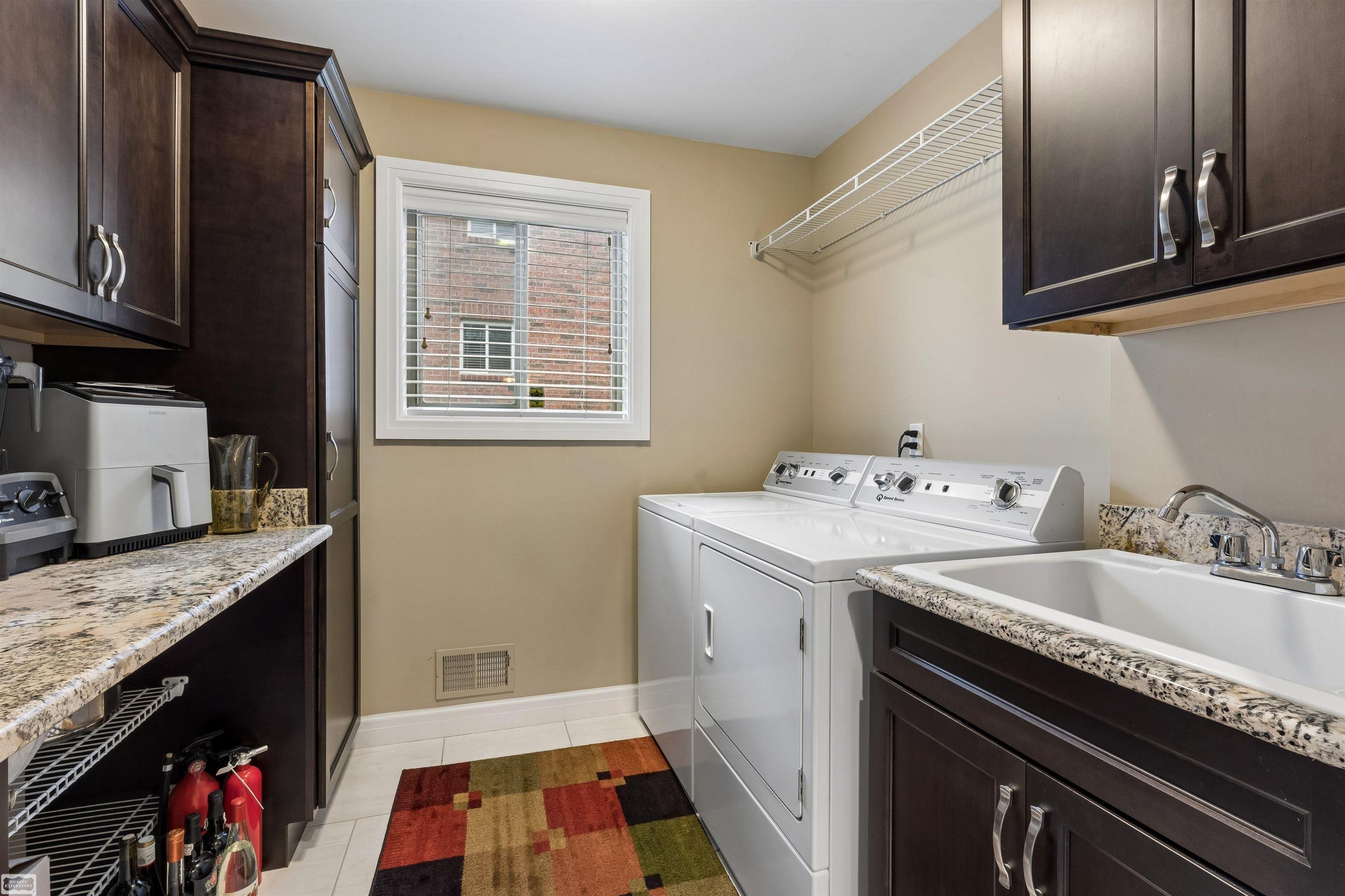 6182 Dana Rose Drive Property Photo 18
