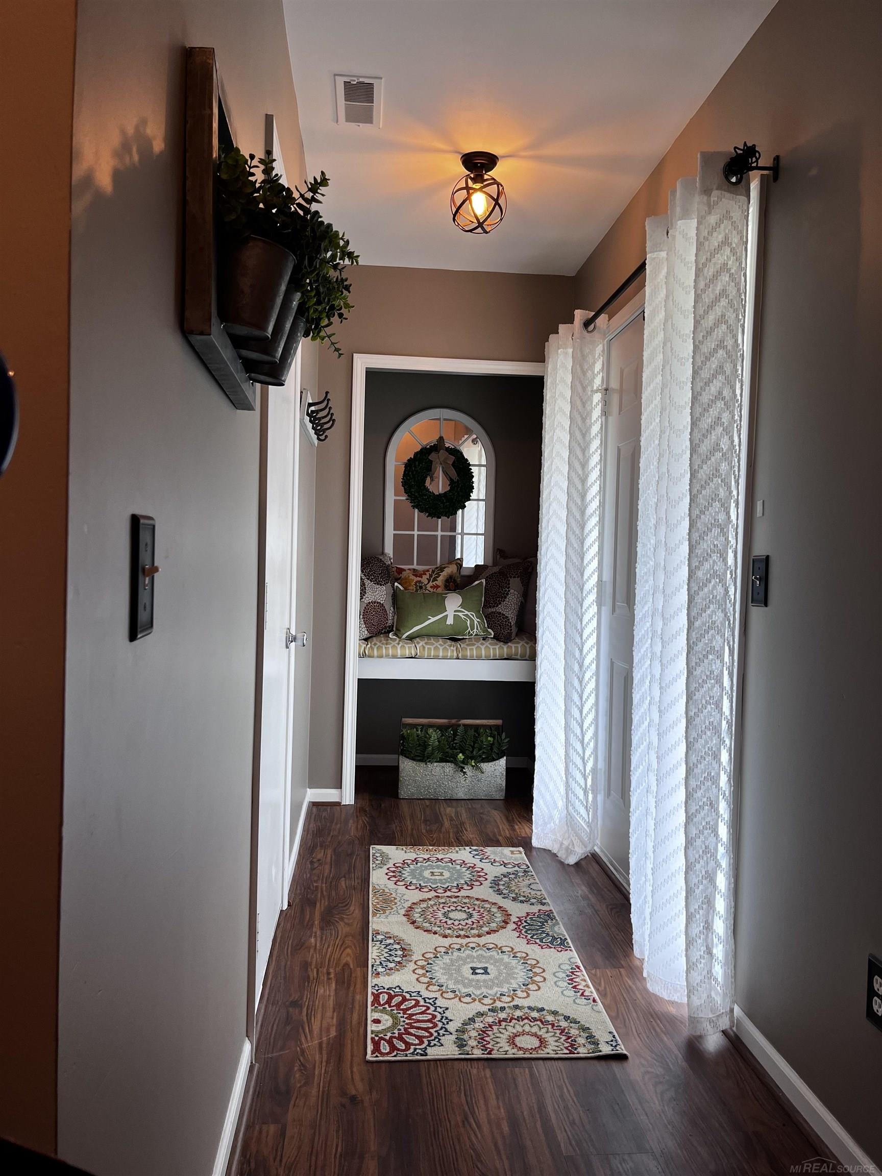 51582 Stern Lane Property Photo 3