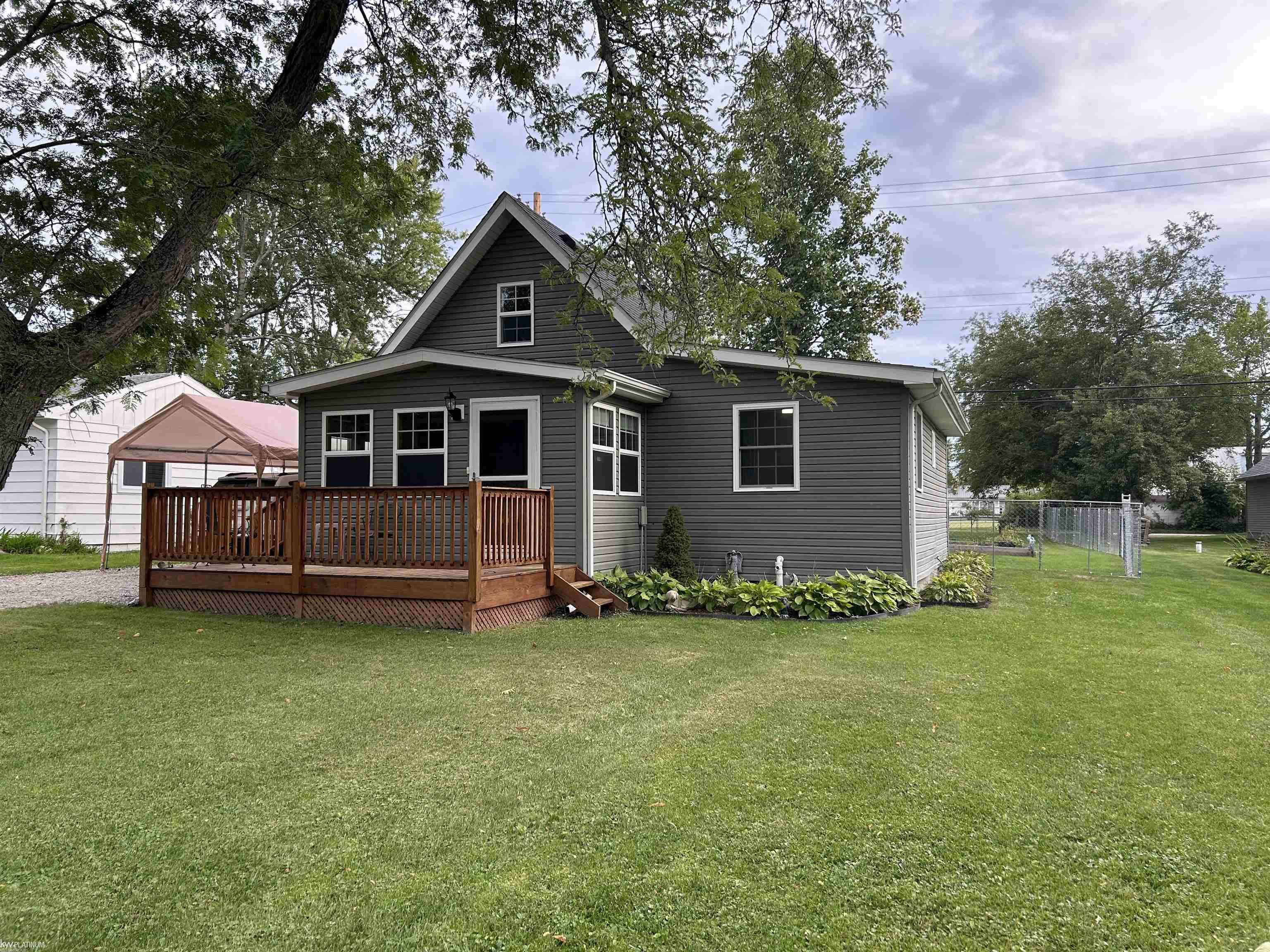 7342 Southwood Road Property Photo 1