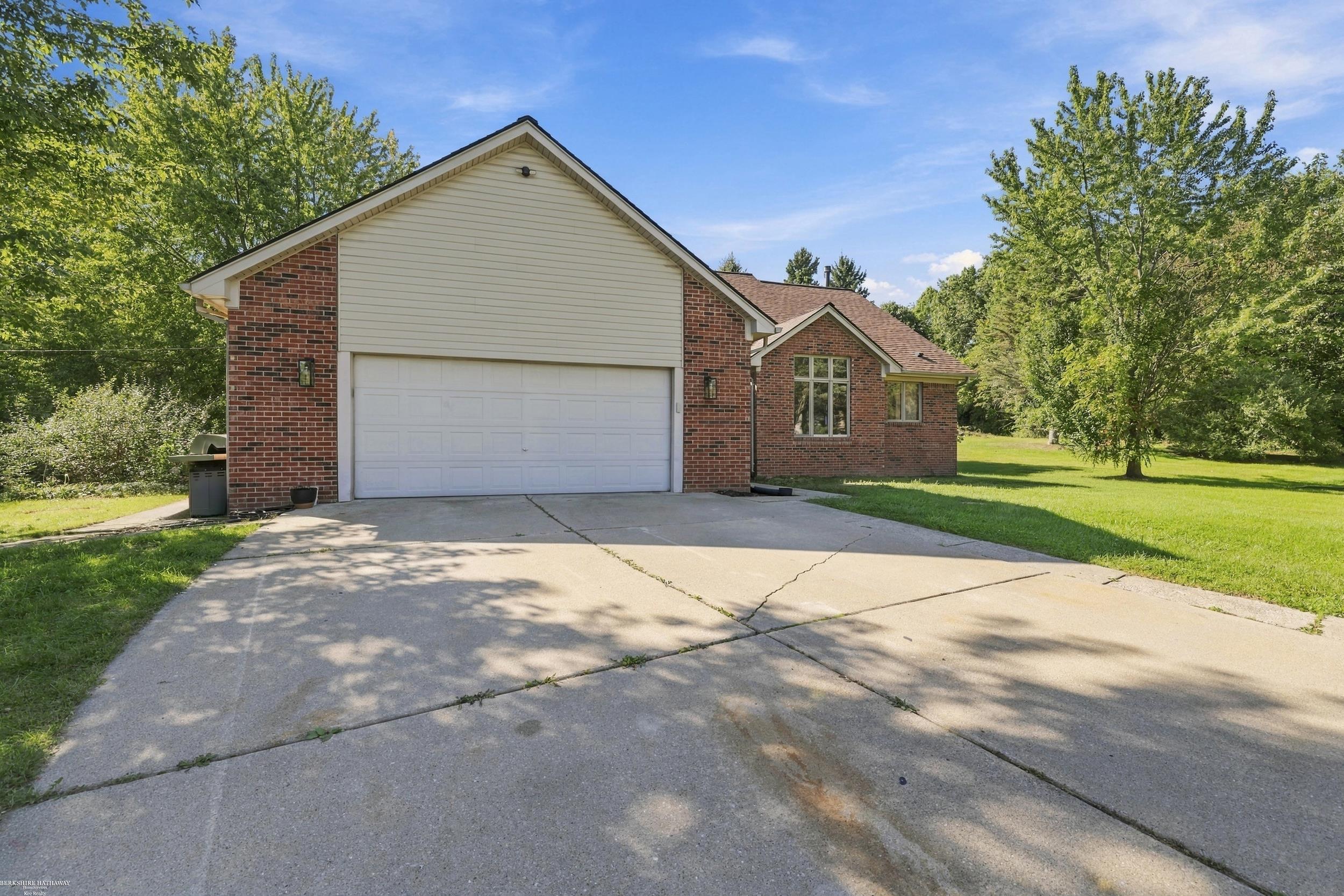 80131 Hipp Road Property Photo 1