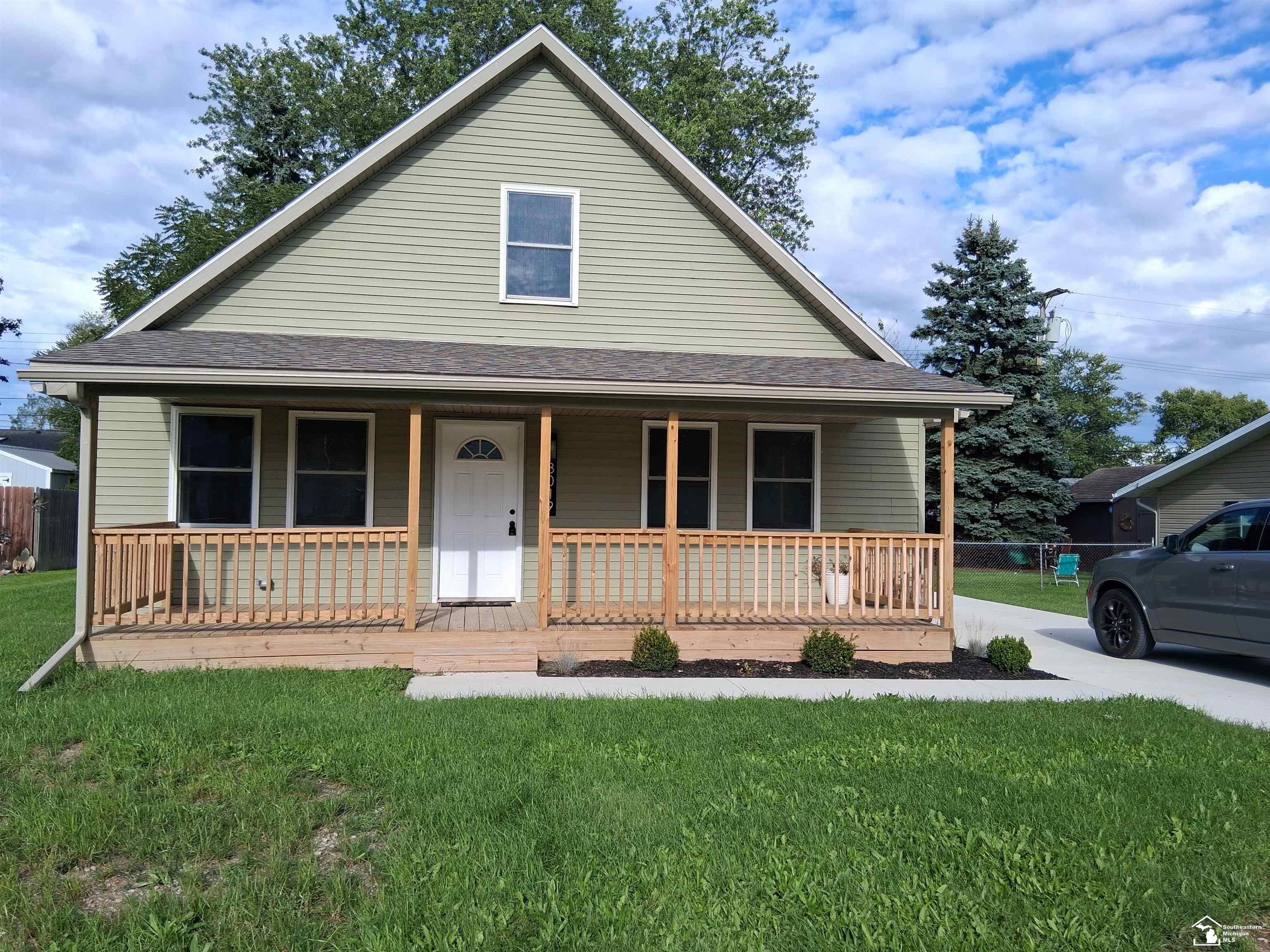 3019 8th Street Property Photo 1