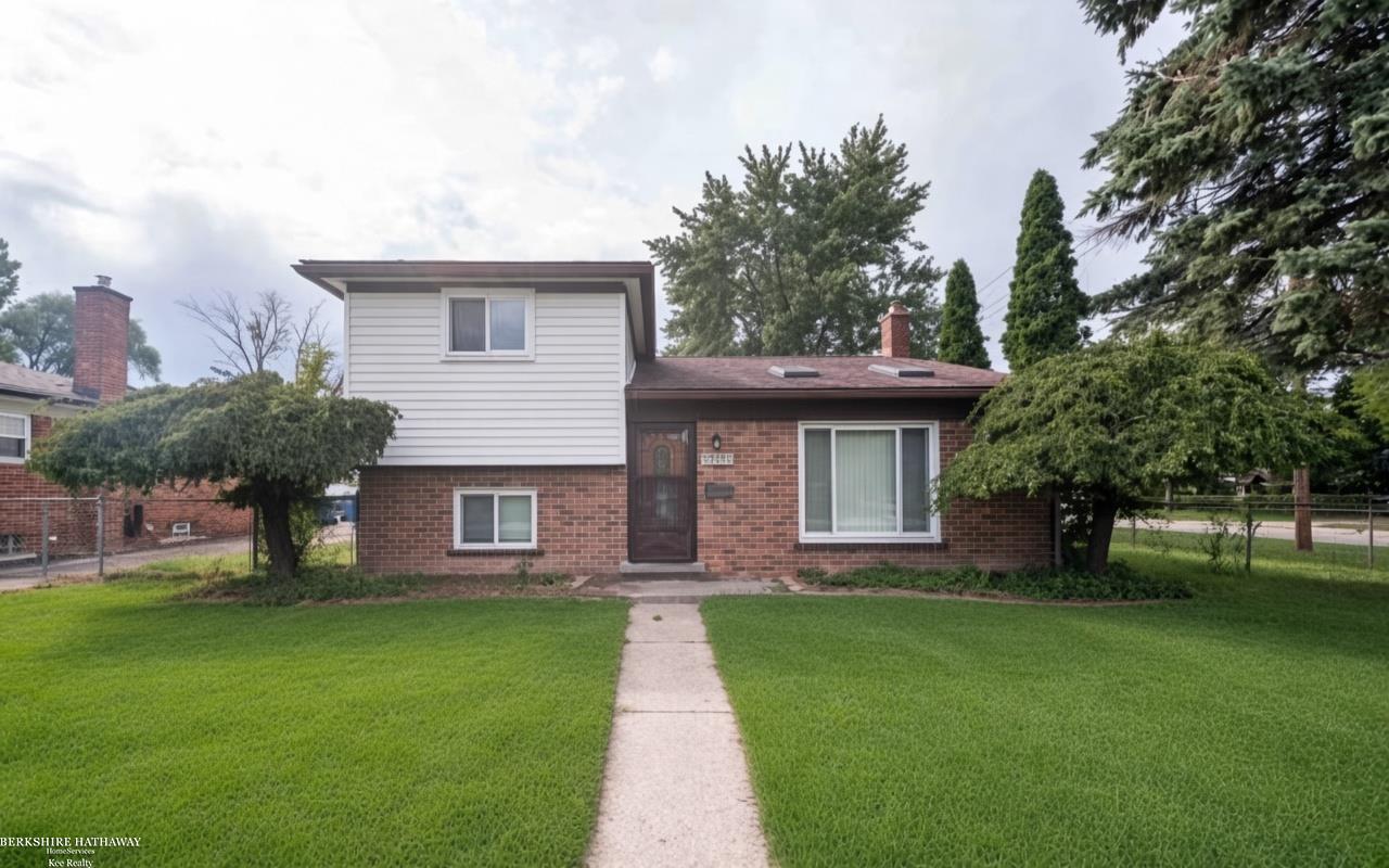 23937 Thomas Street Property Photo 1