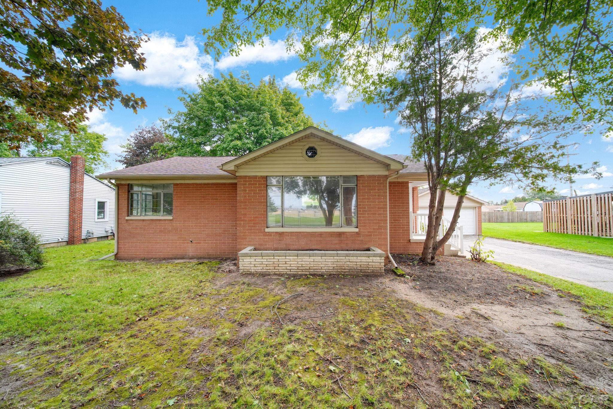 2937 Airport Road Property Photo 1