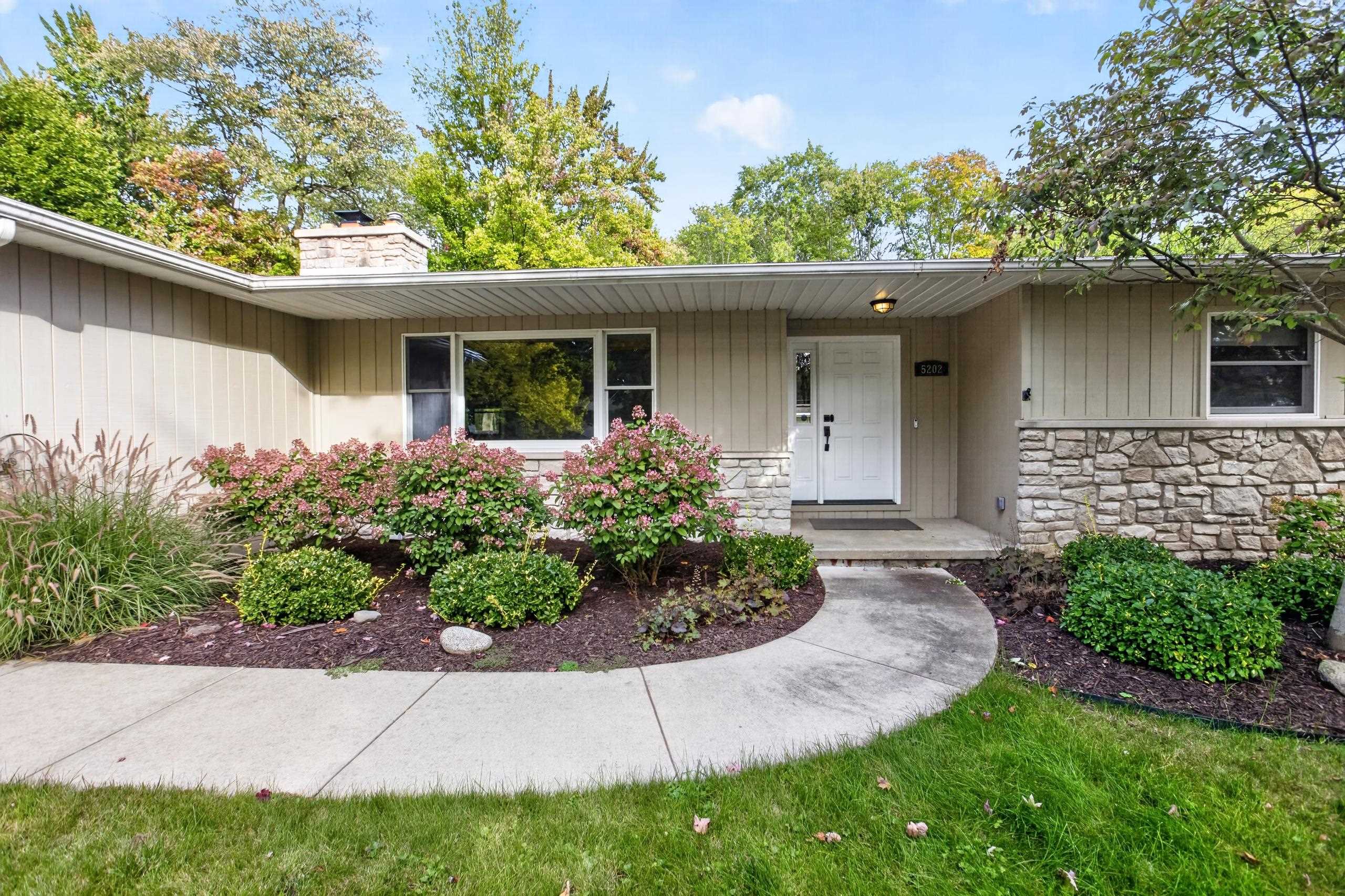 5202 Plainfield Street Property Photo 3