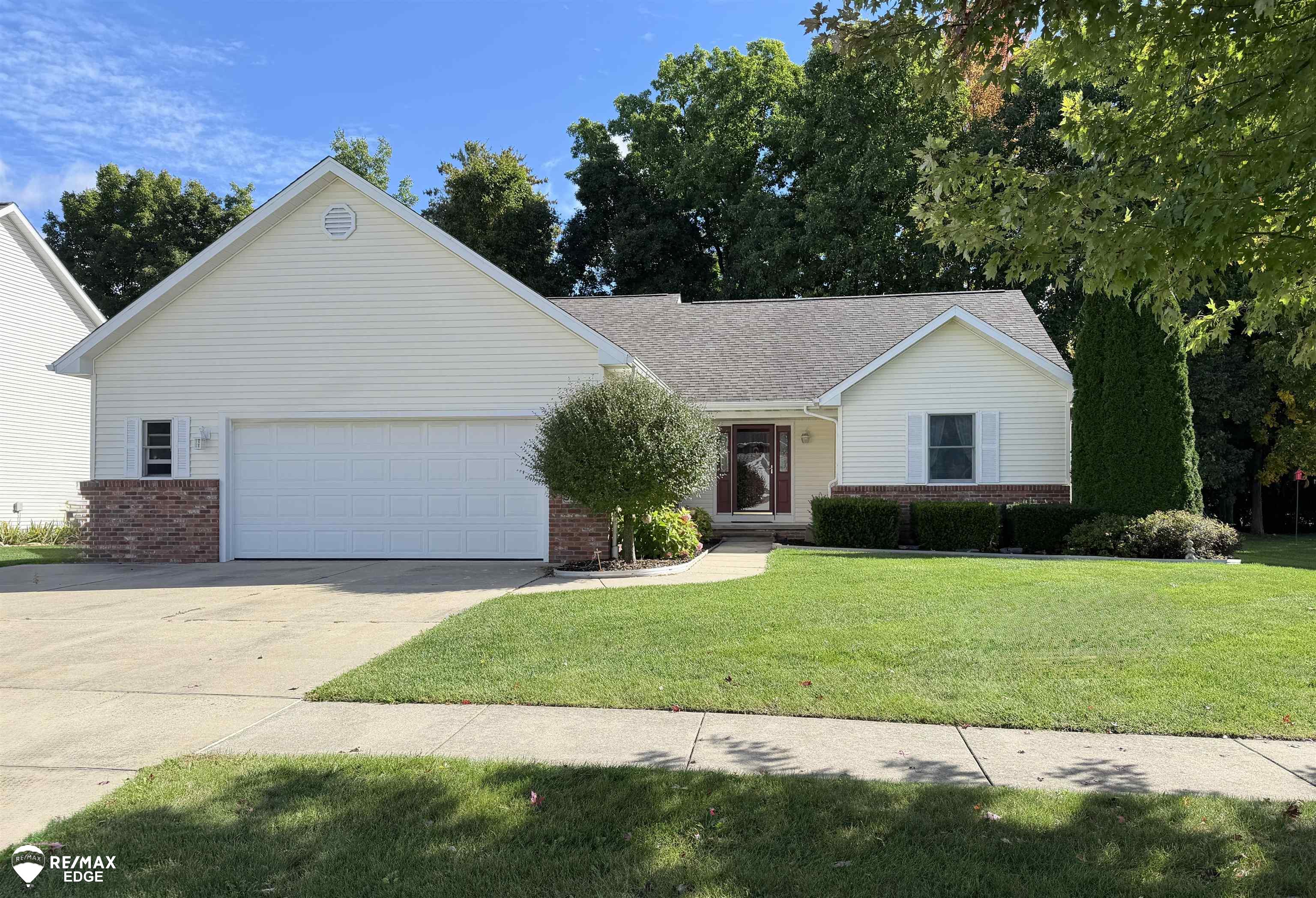 926 Village Drive Property Photo 1