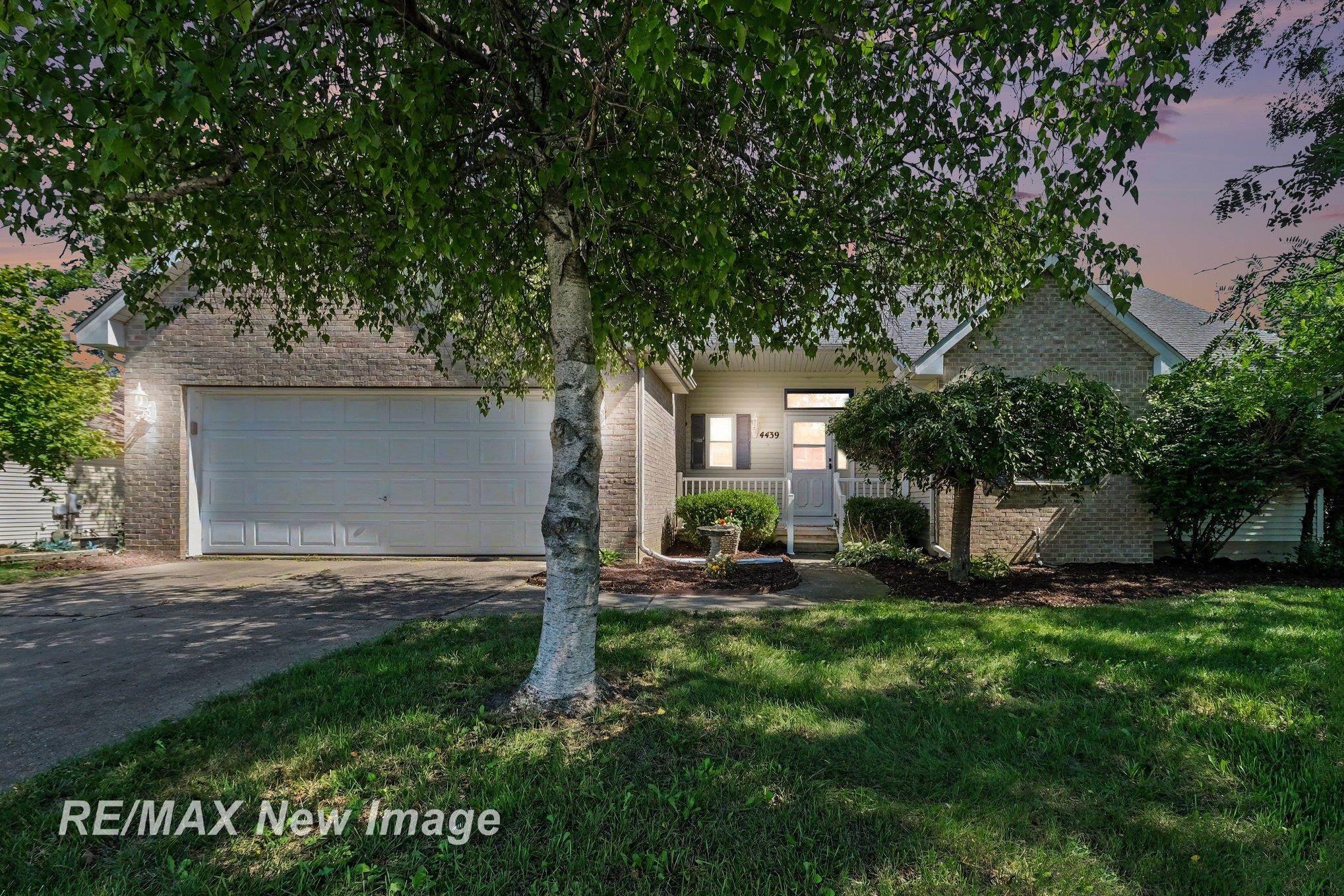 4439 W Edge Way Property Photo 1