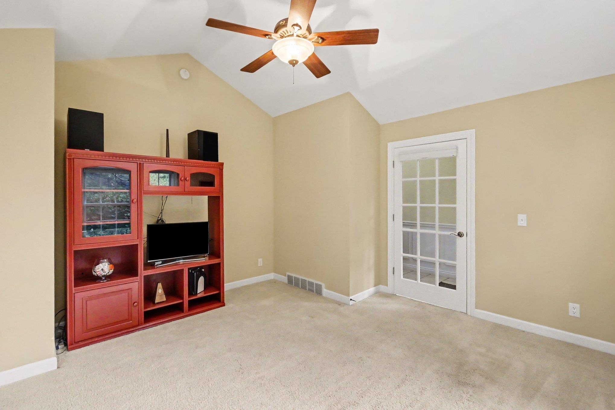 7430 Rock Hollow Lane Property Photo 11
