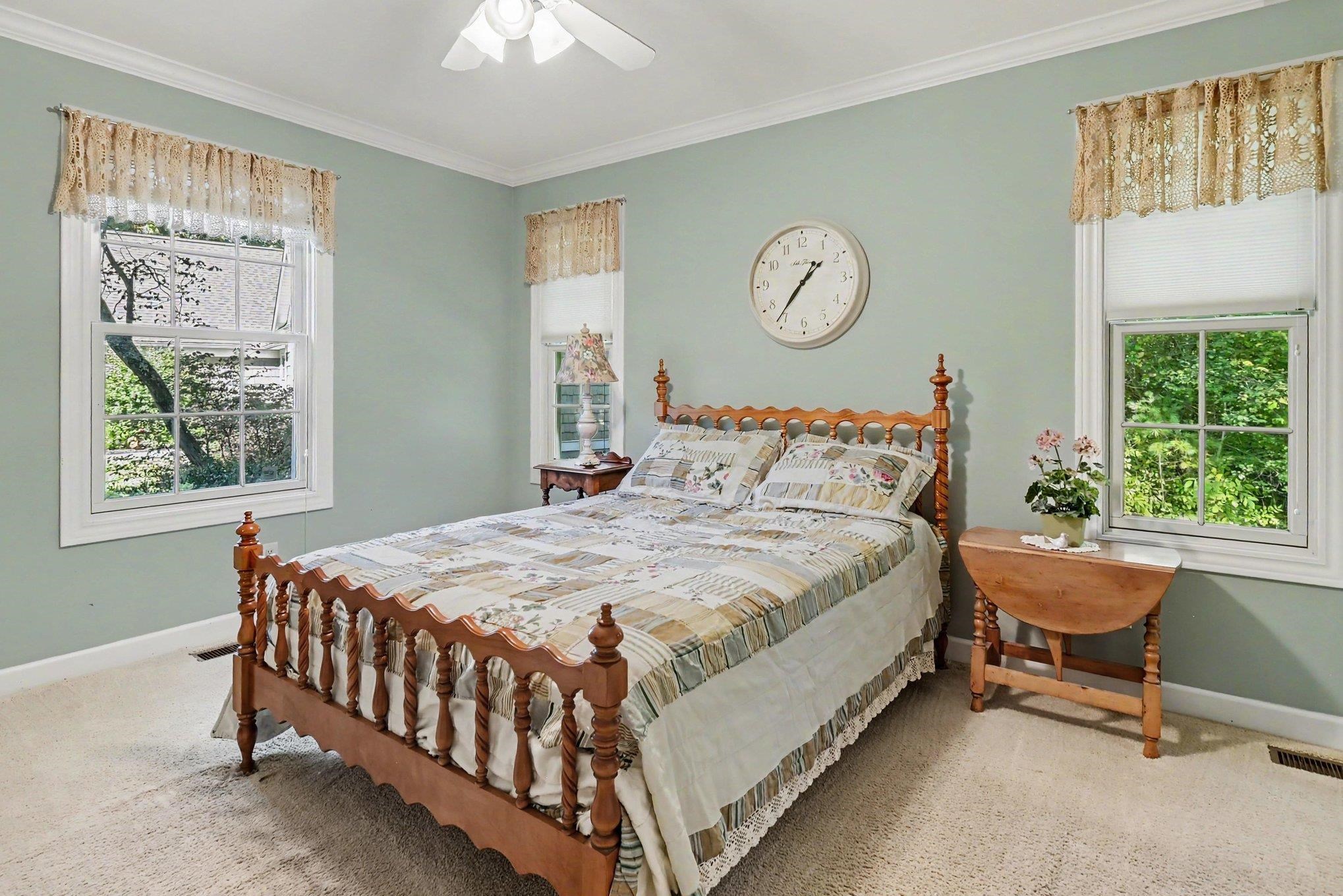 7430 Rock Hollow Lane Property Photo 12