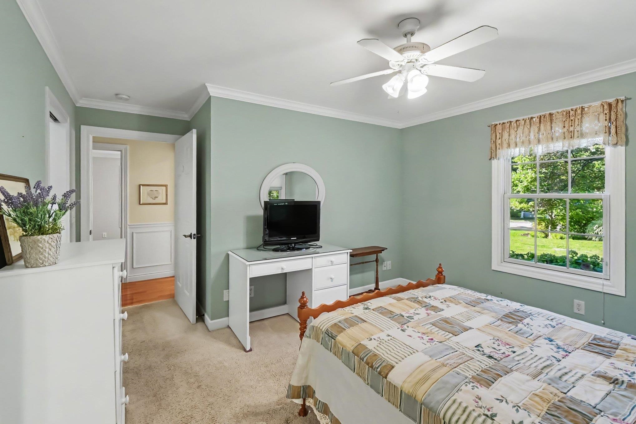 7430 Rock Hollow Lane Property Photo 14