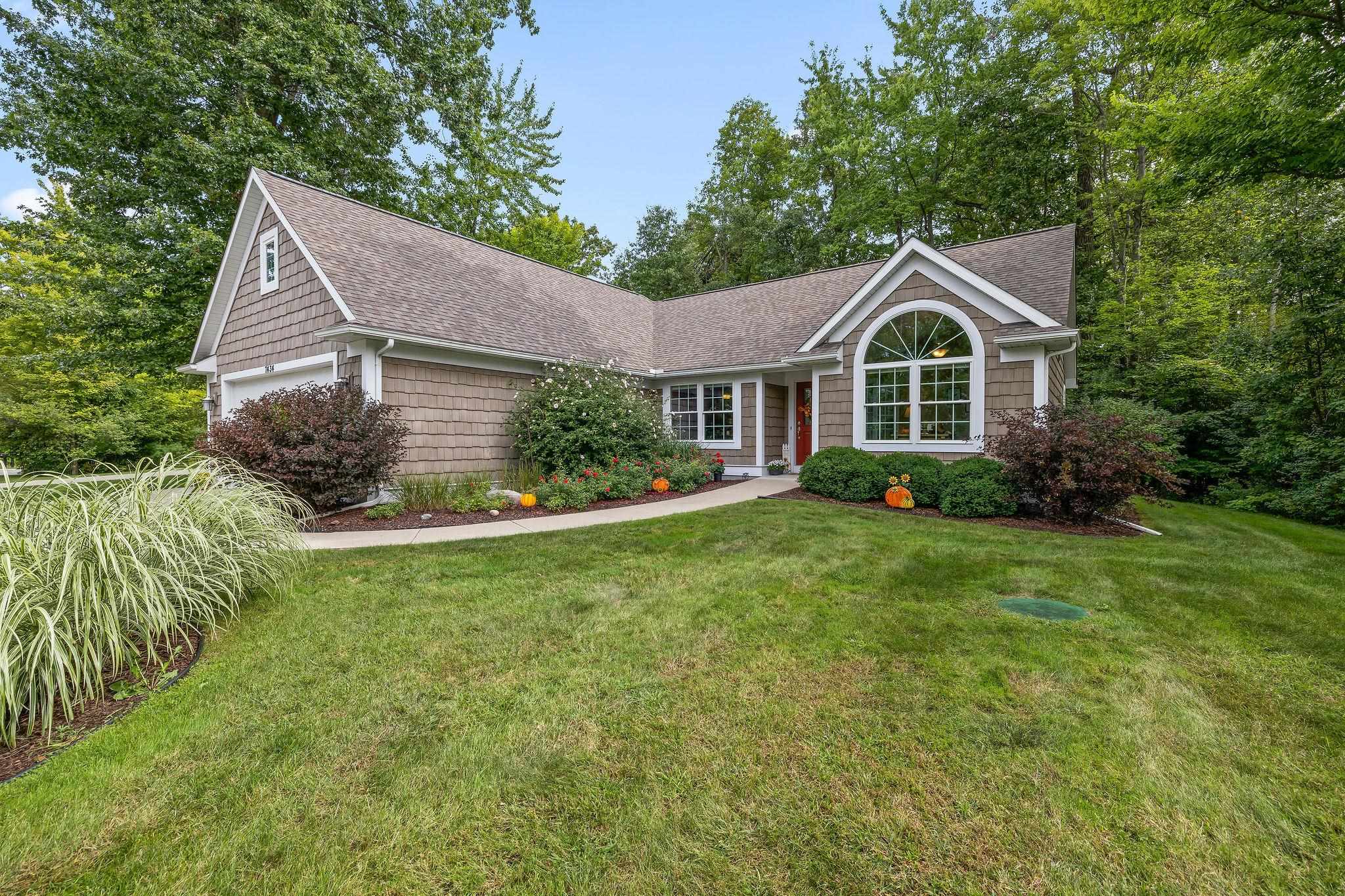 7434 Rock Hollow Lane Property Photo 1