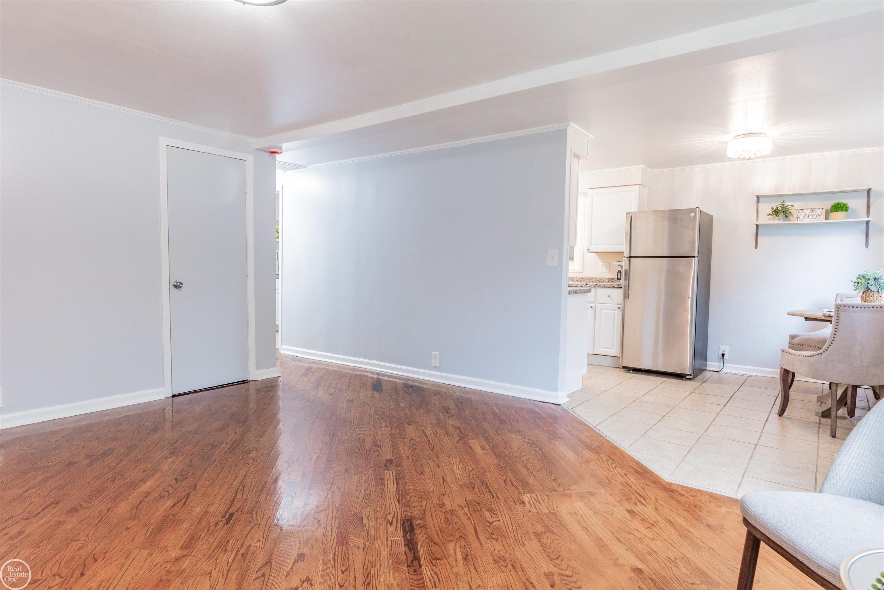 549 Edwards Street Property Photo 5