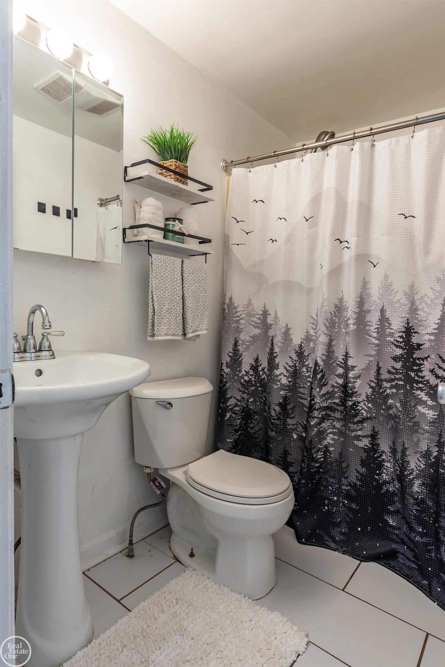 549 Edwards Street Property Photo 14
