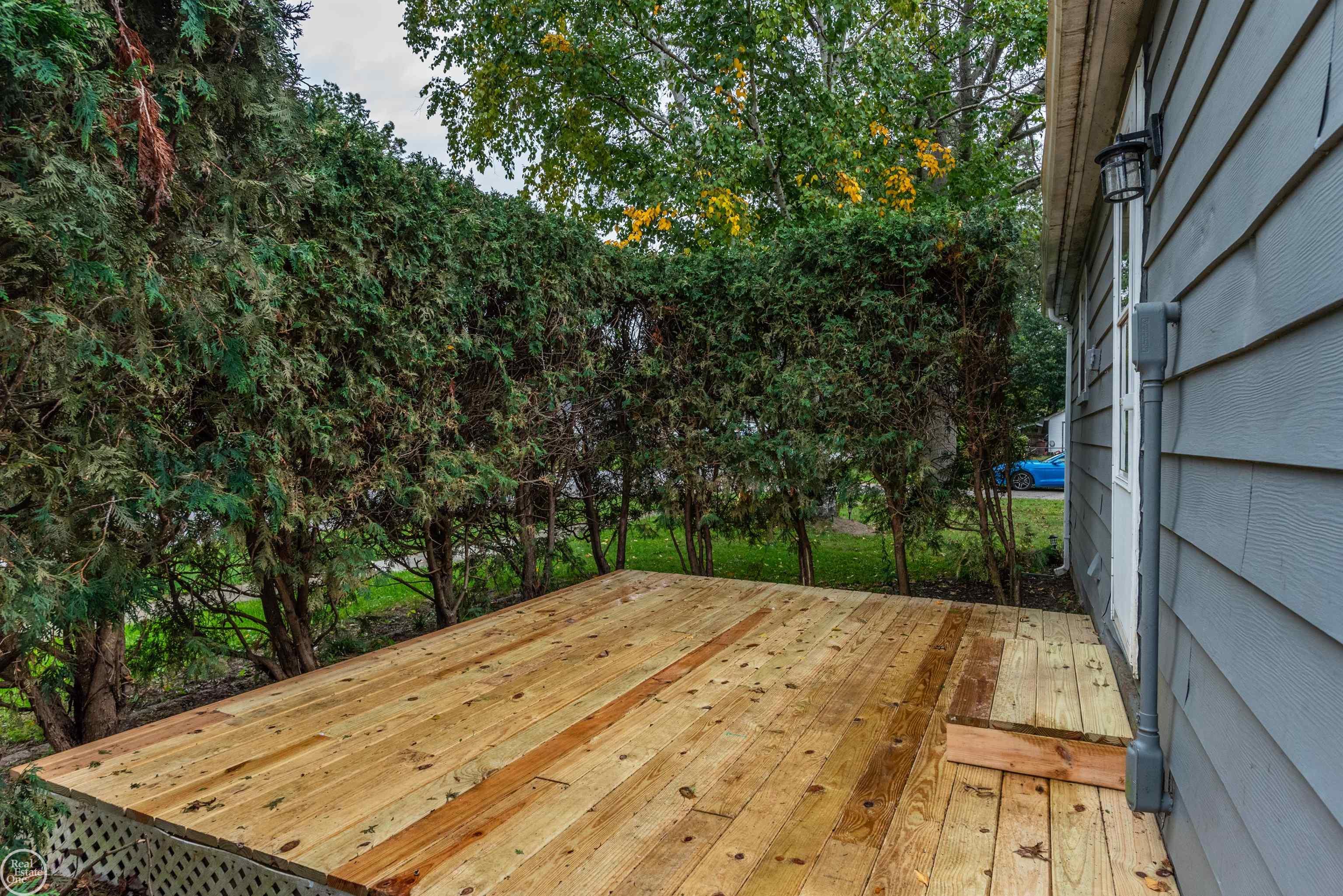 549 Edwards Street Property Photo 19