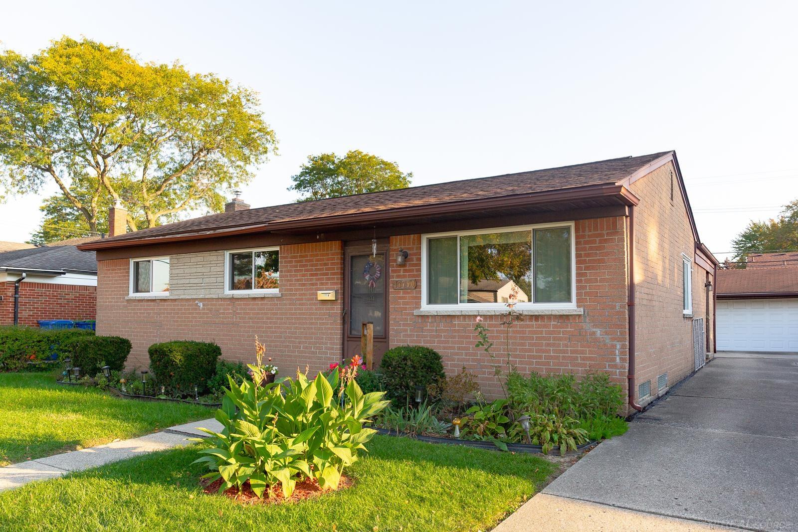13790 Joyce Drive Property Photo 1