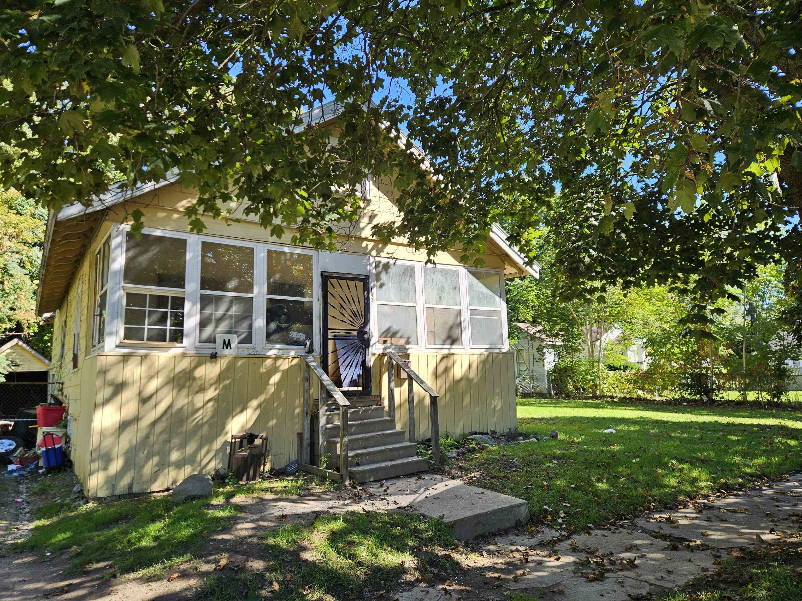 1429 Oak Street Property Photo 1