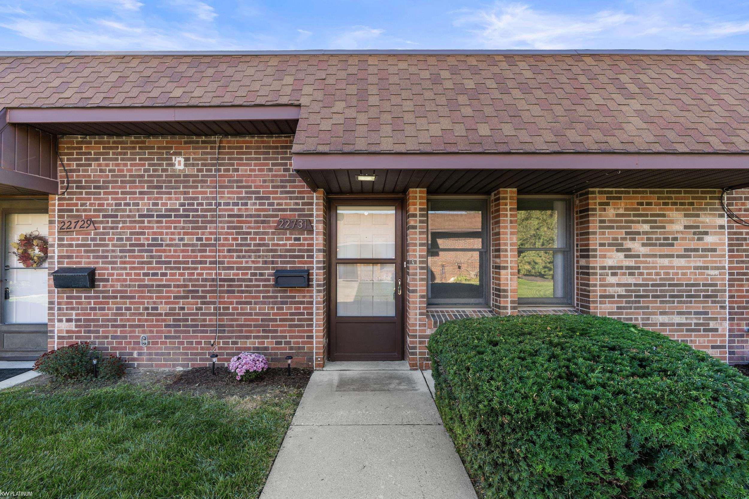 22731 Garfield Street Property Photo 4