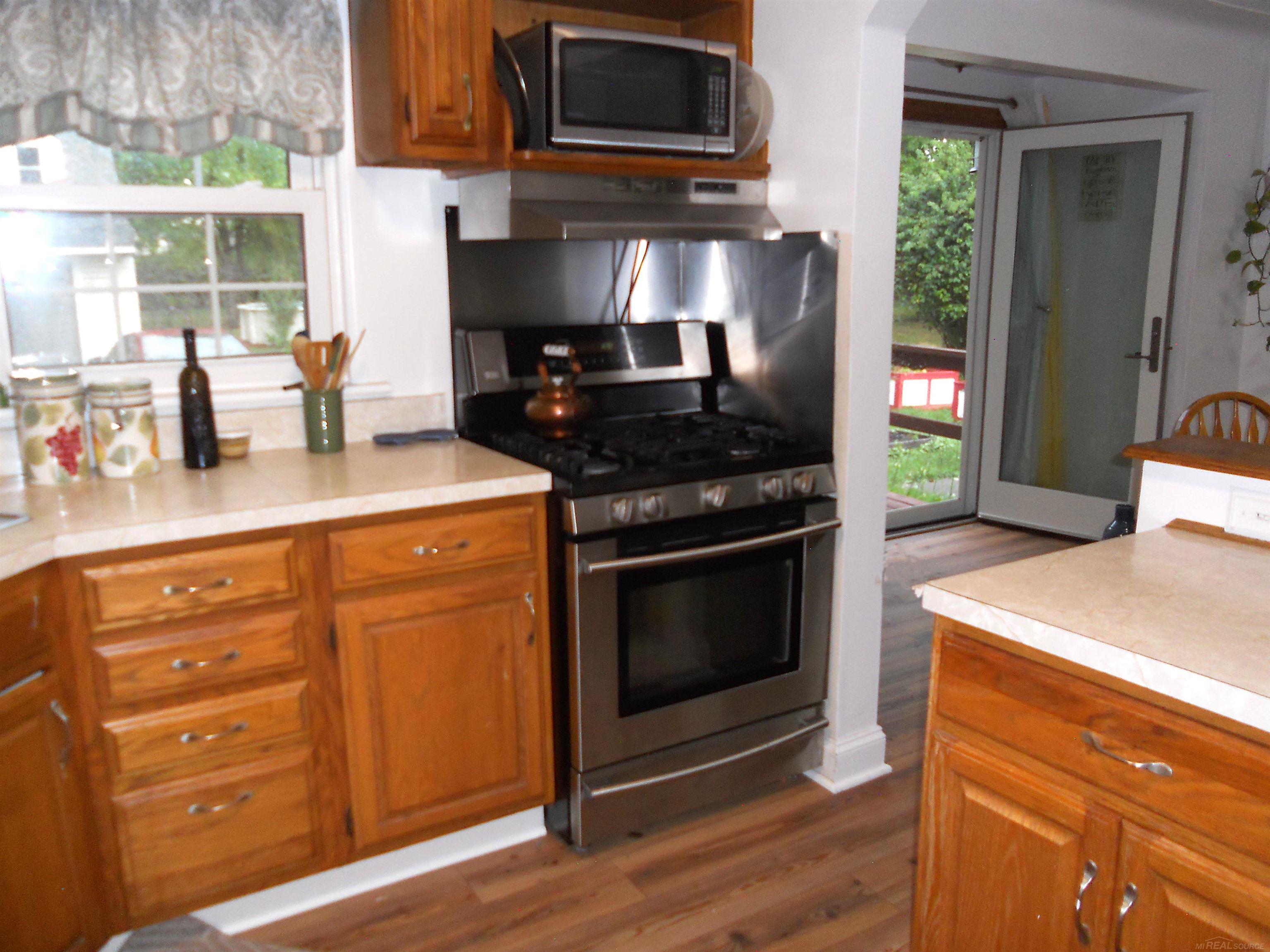 8239 Garbor Drive Property Photo 14