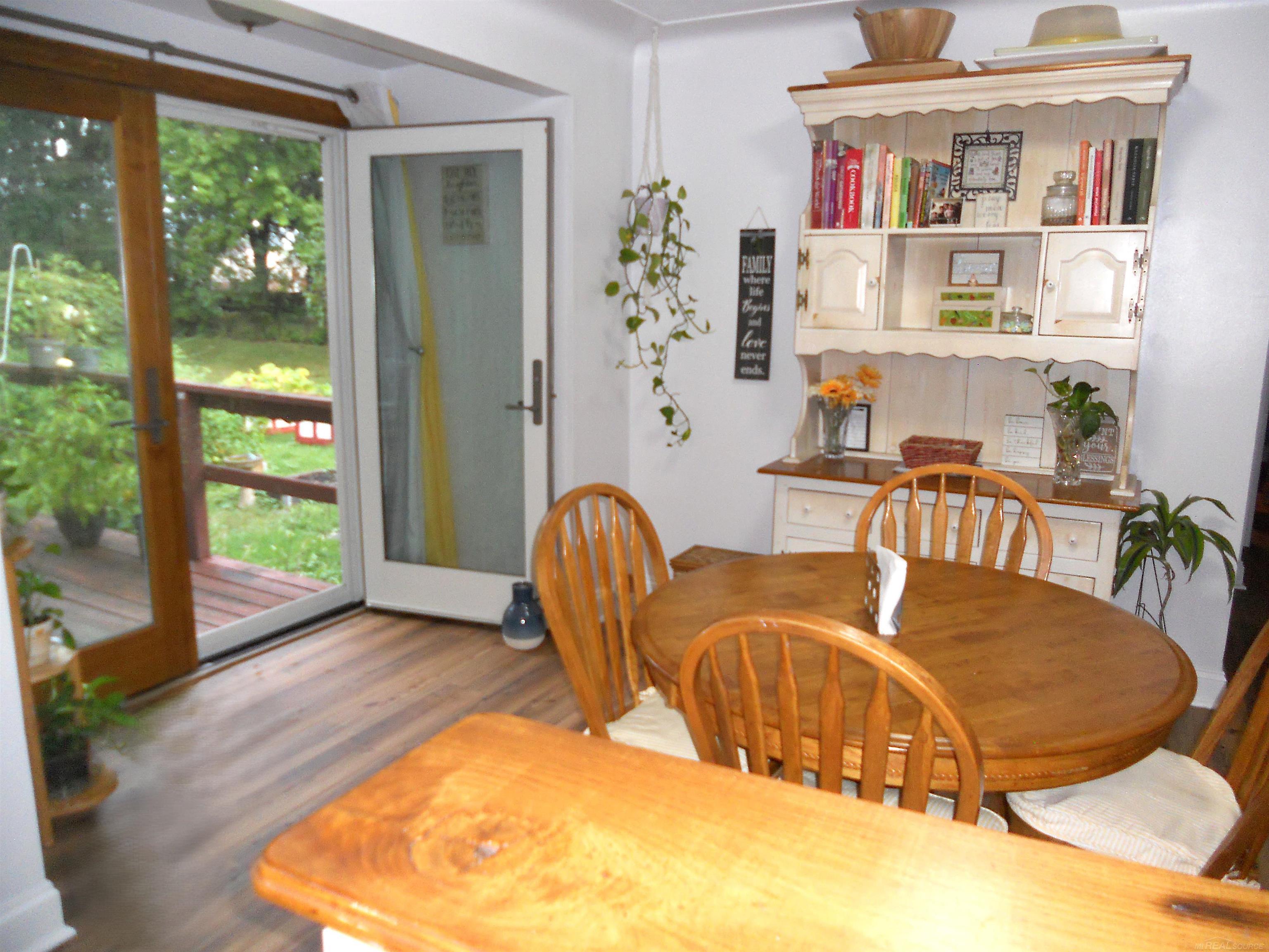 8239 Garbor Drive Property Photo 17