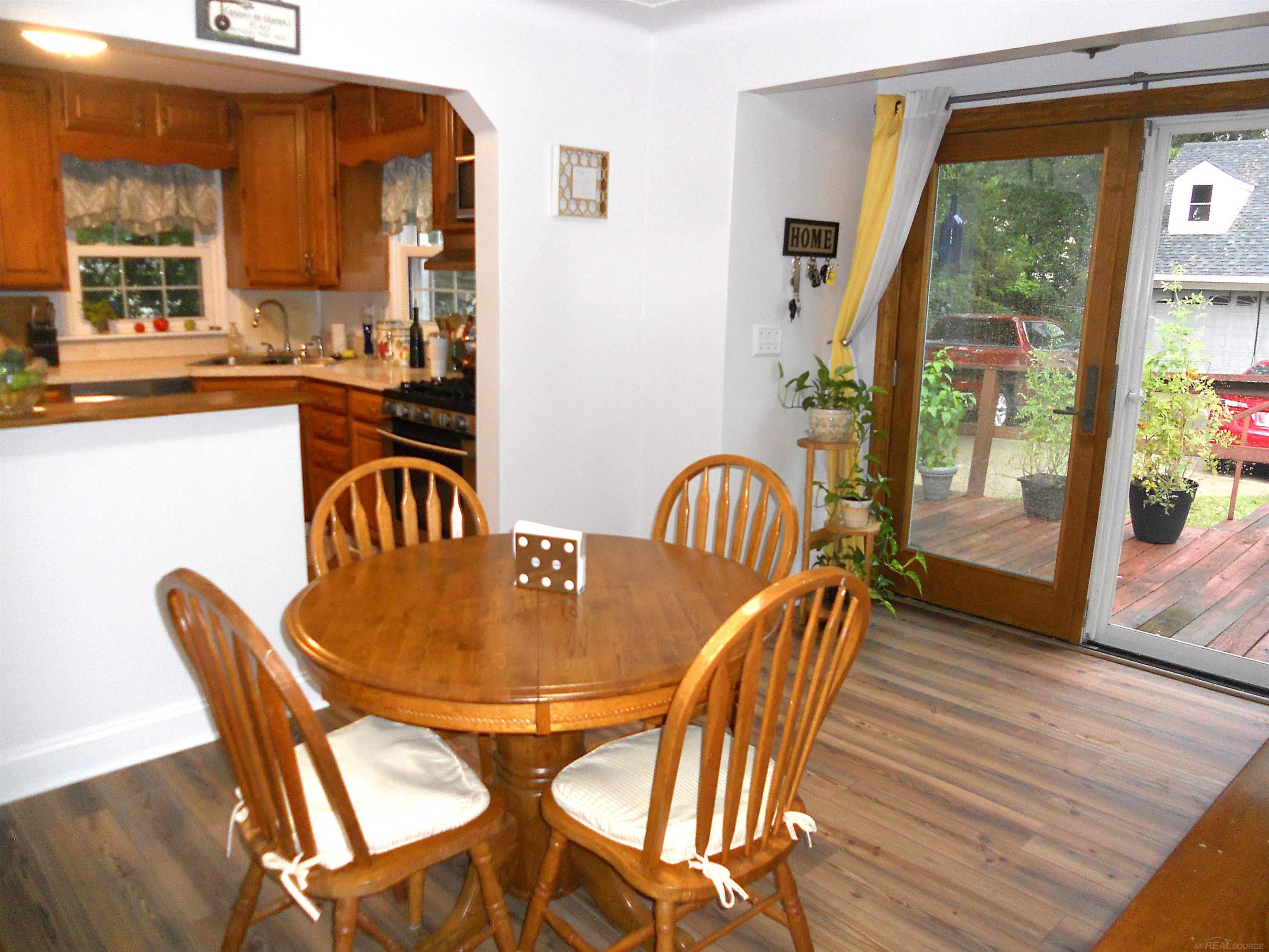 8239 Garbor Drive Property Photo 18