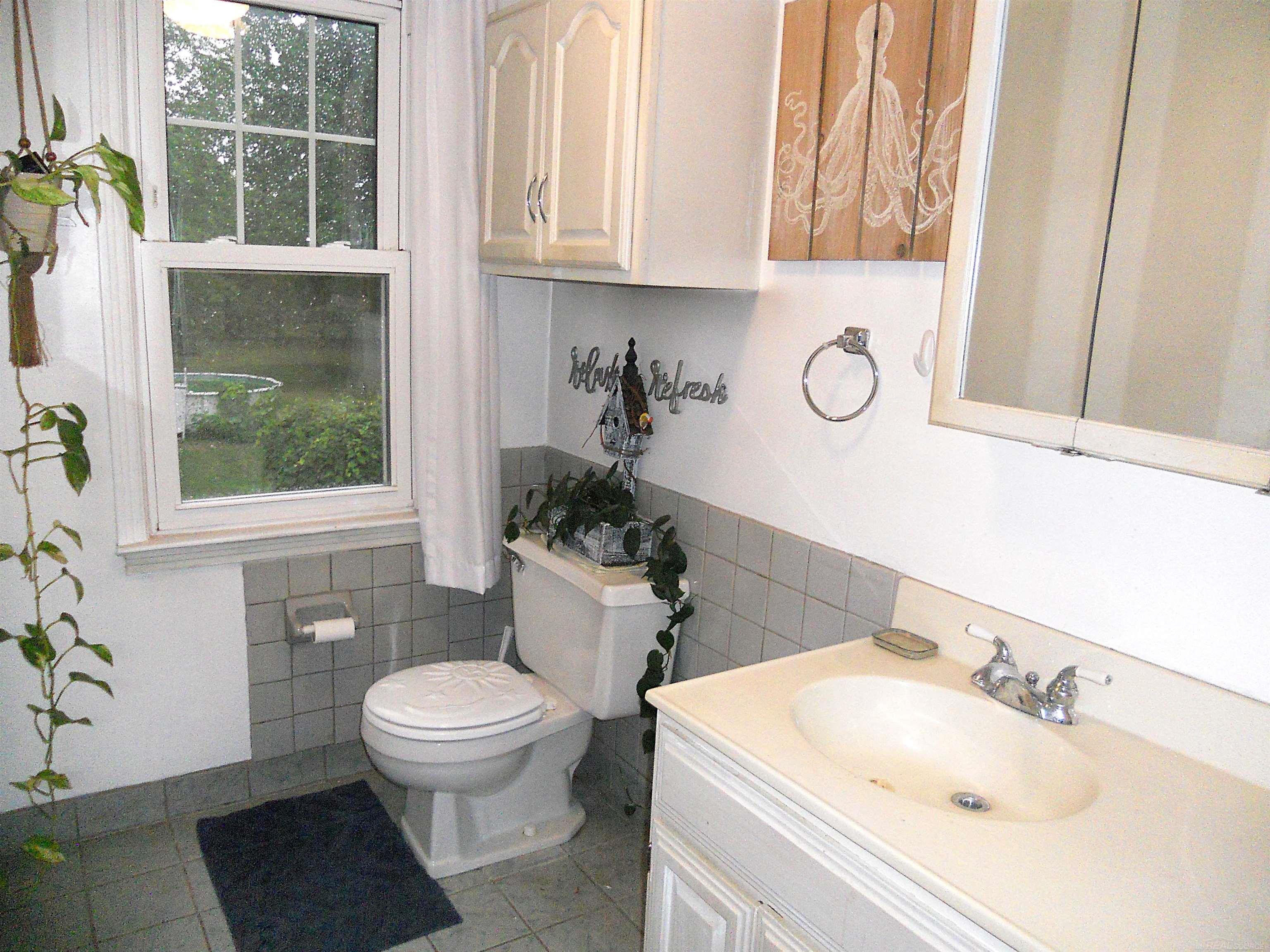 8239 Garbor Drive Property Photo 28