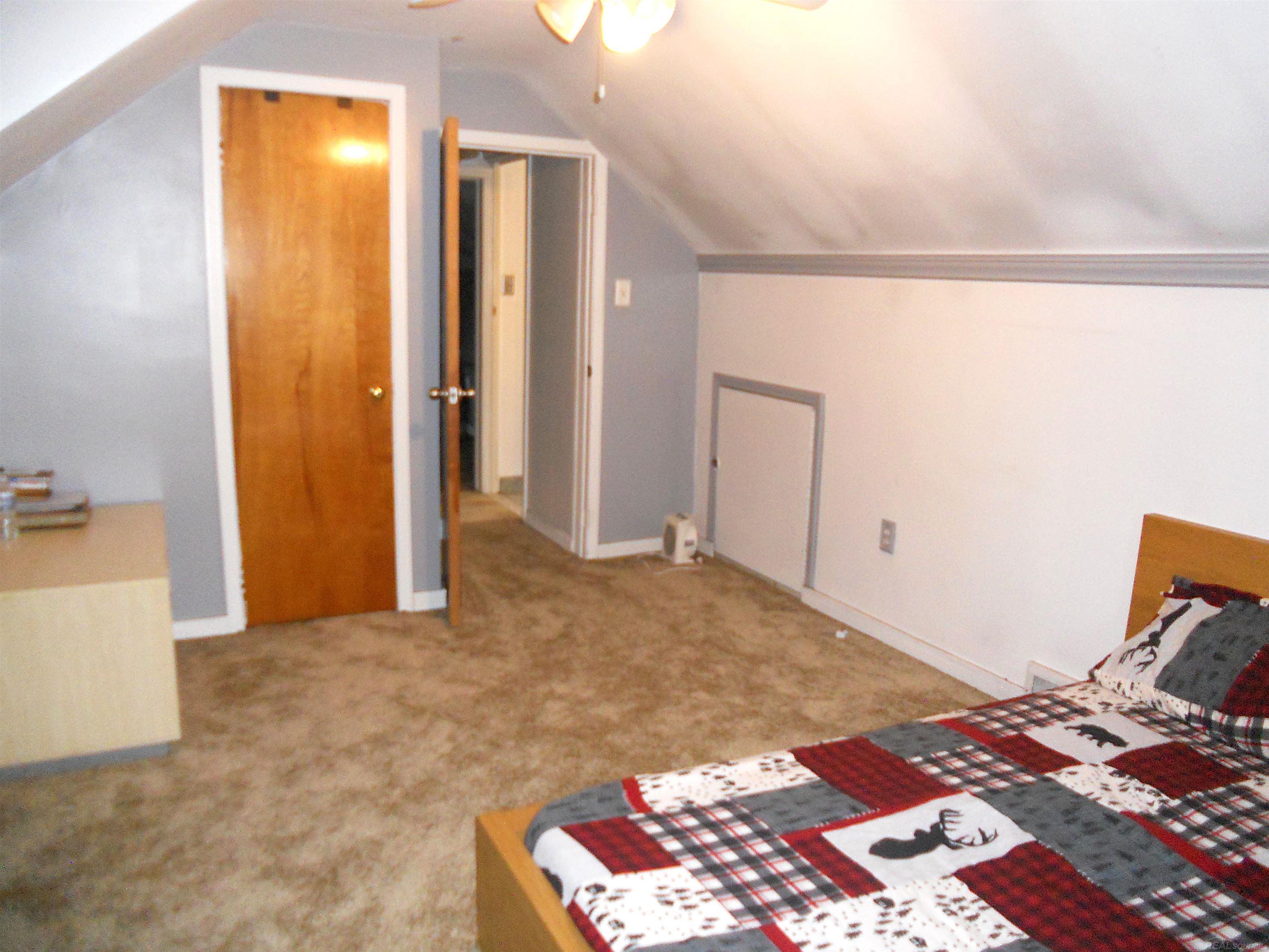 8239 Garbor Drive Property Photo 32
