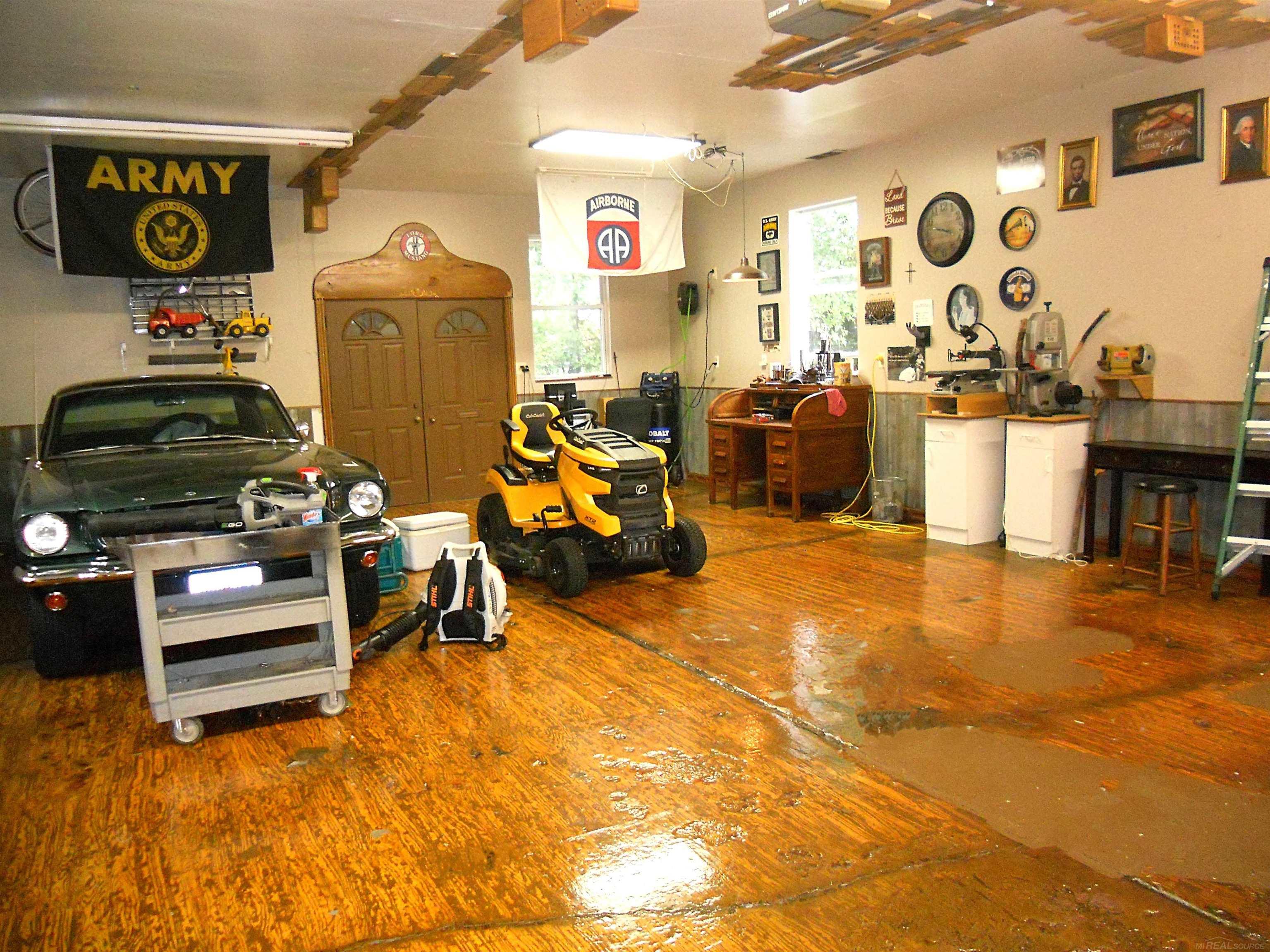 8239 Garbor Drive Property Photo 36