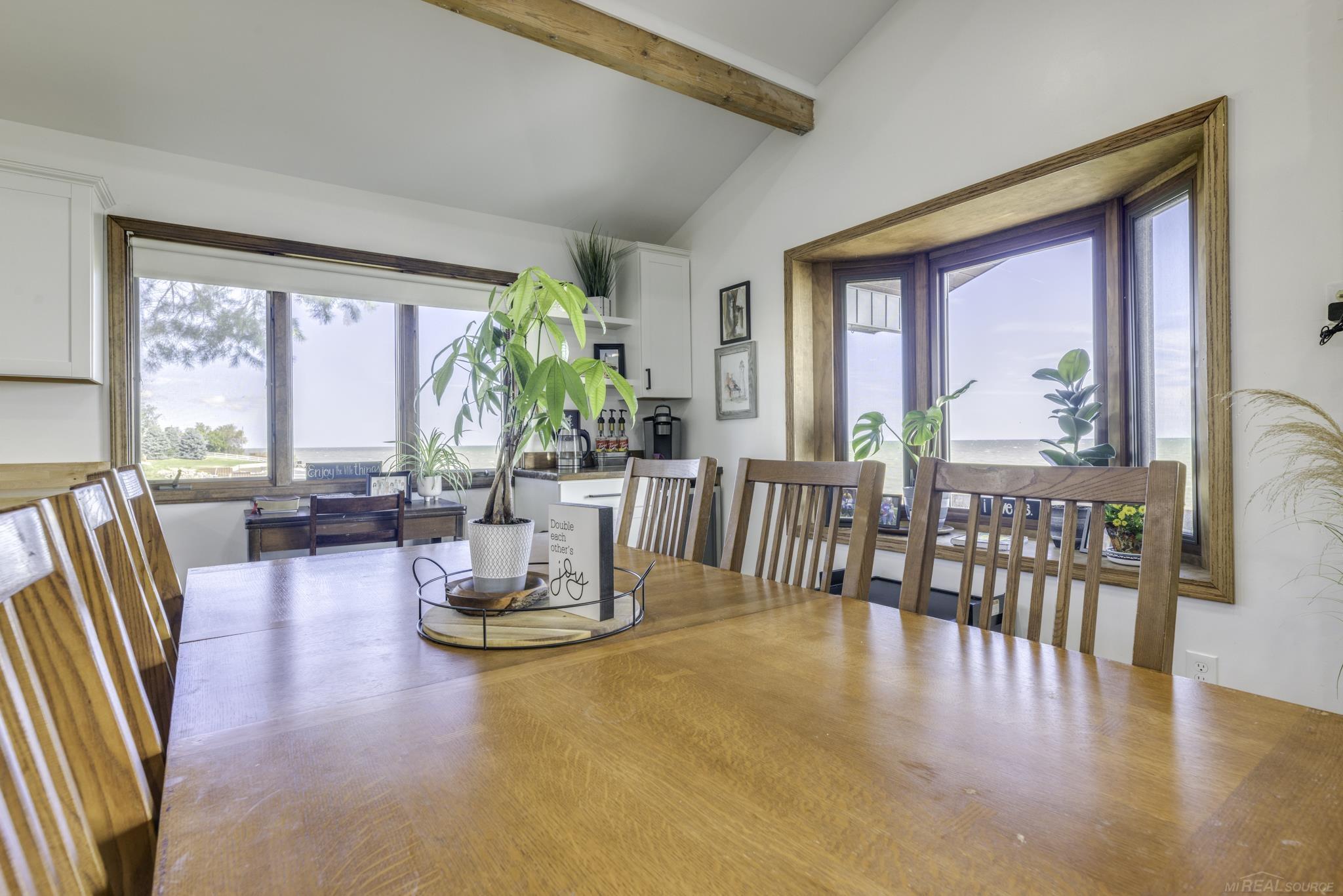 8915 Lakeshore Road Property Photo 13