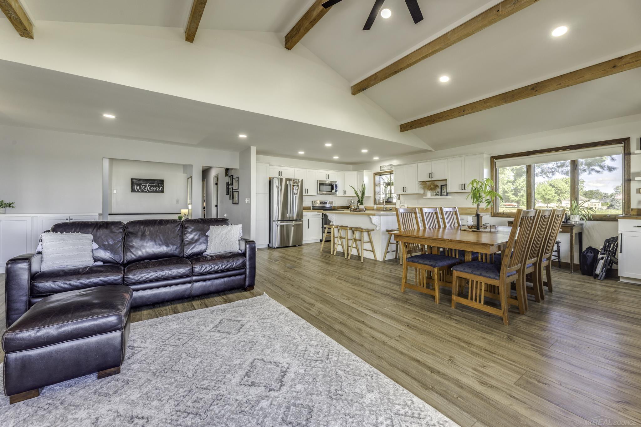 8915 Lakeshore Road Property Photo 15