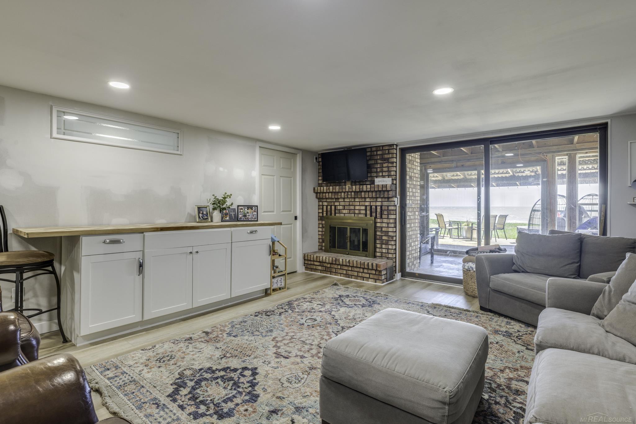 8915 Lakeshore Road Property Photo 36