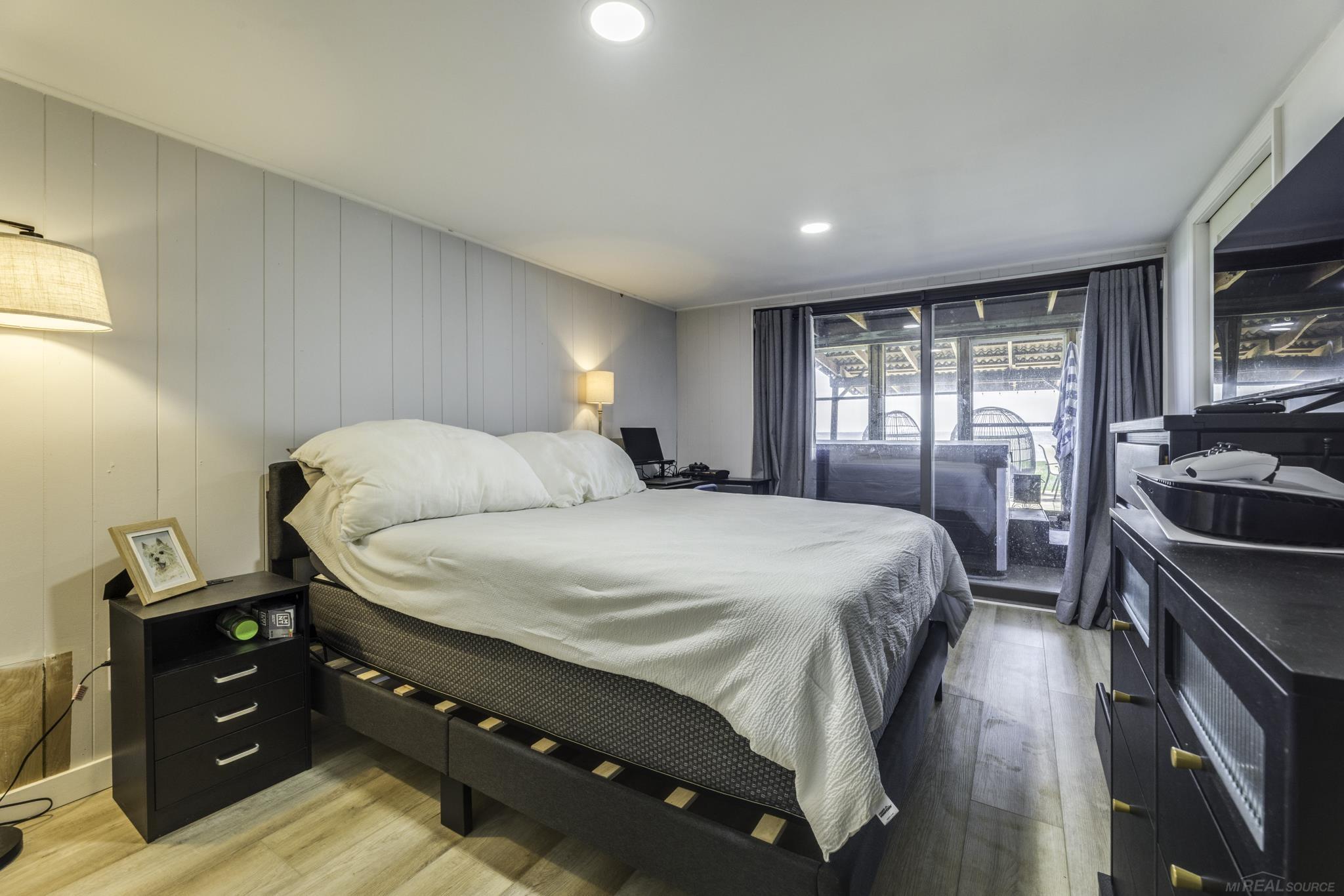 8915 Lakeshore Road Property Photo 41