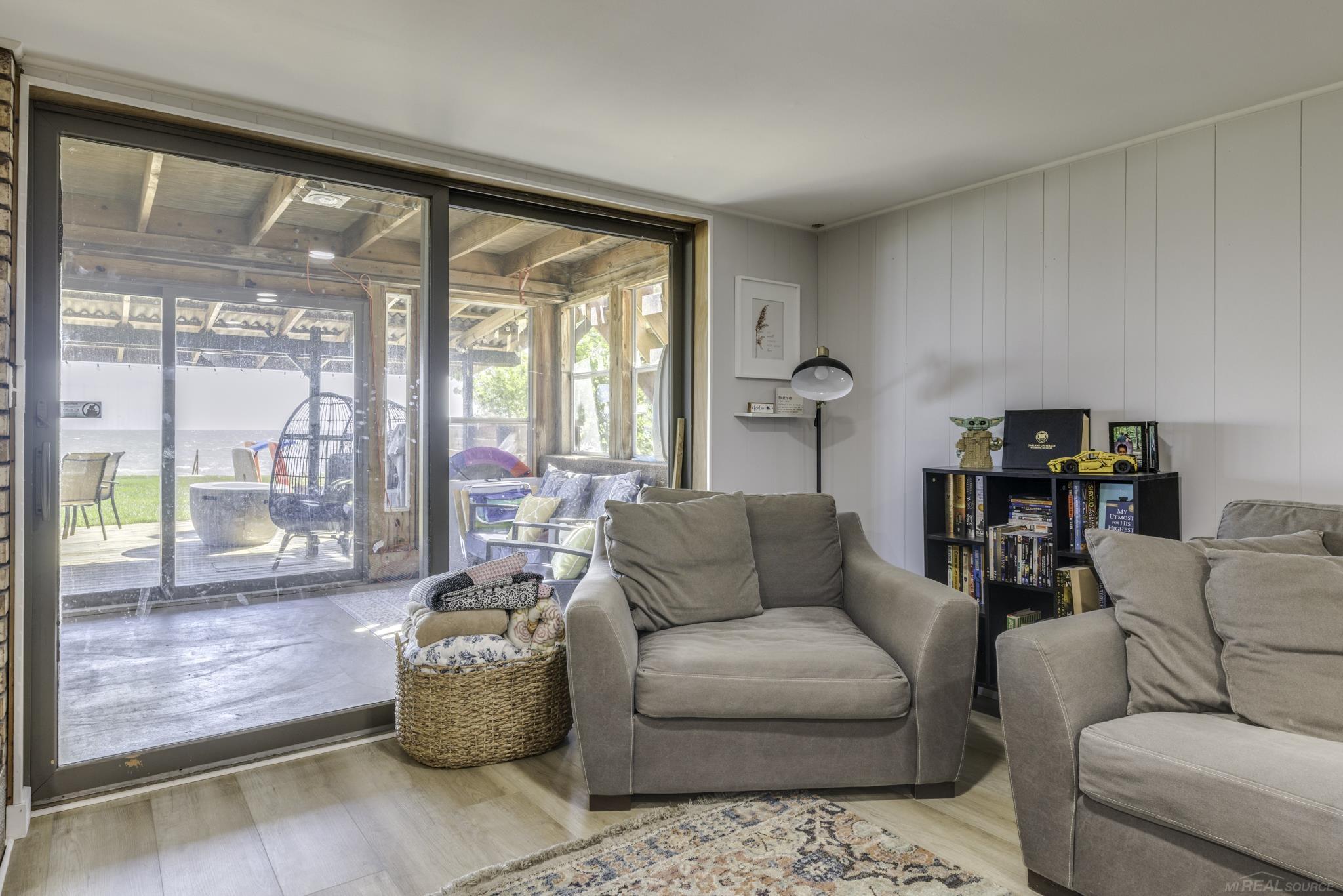 8915 Lakeshore Road Property Photo 43