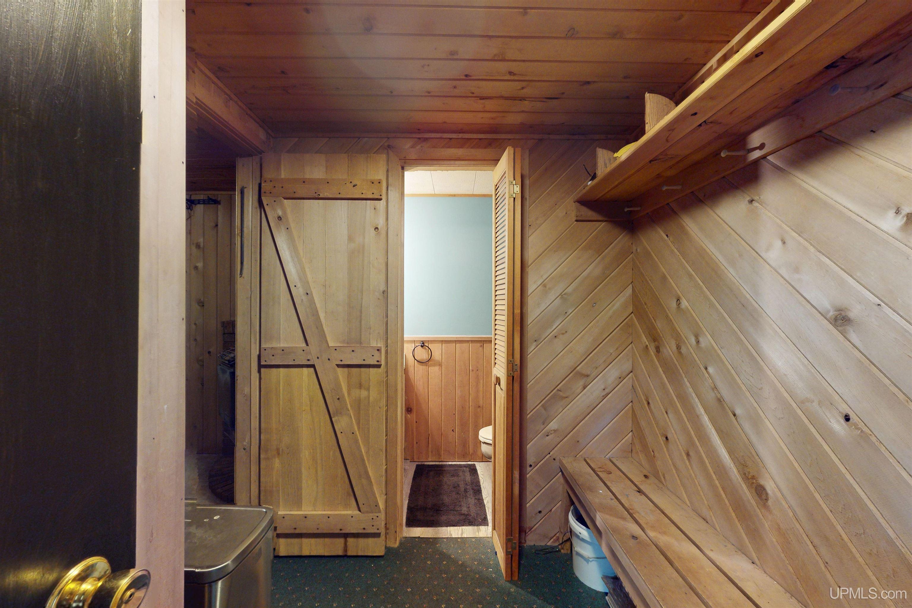 47310 Edgewood Road Property Photo 47
