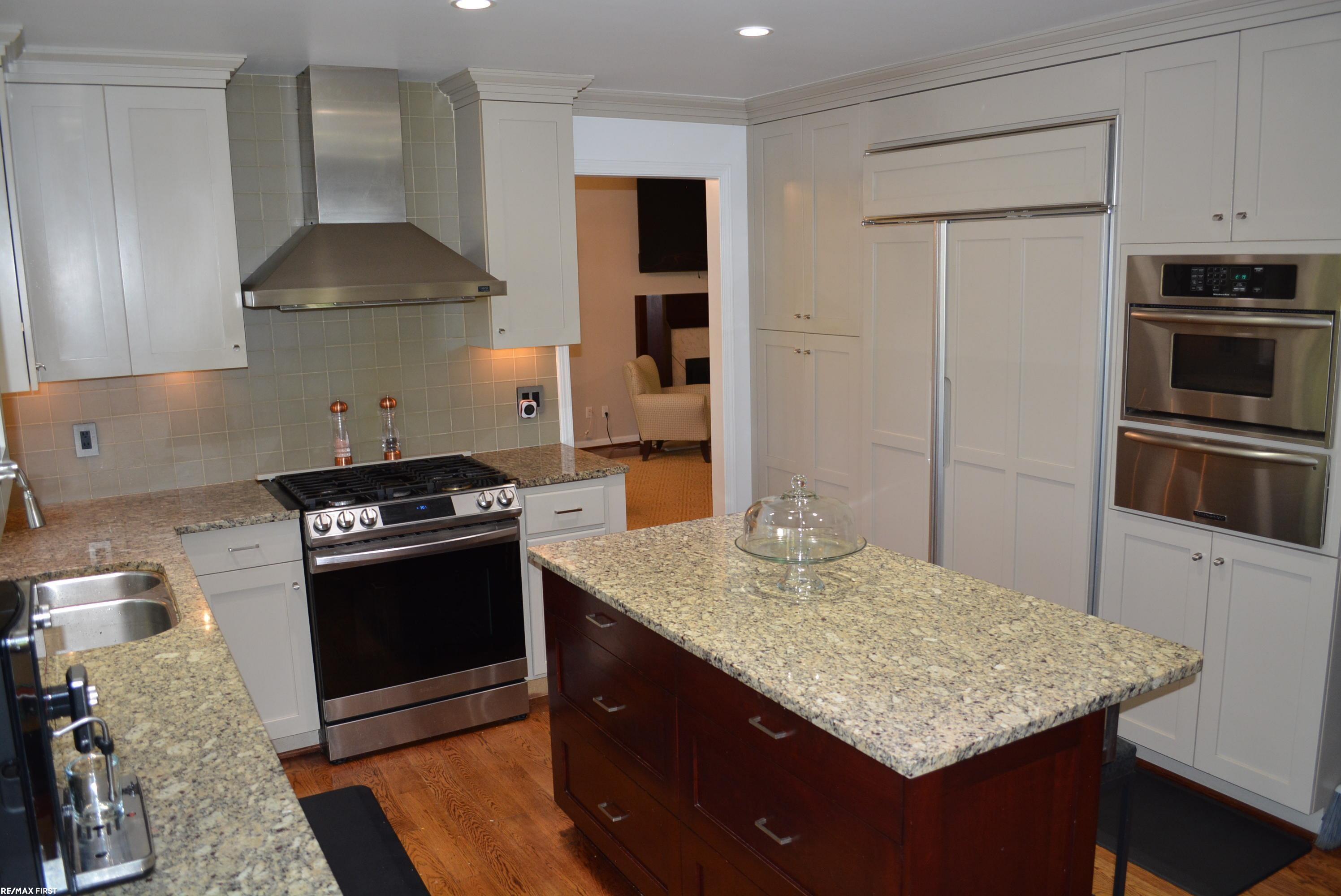 258 Indian Trail Property Photo 4