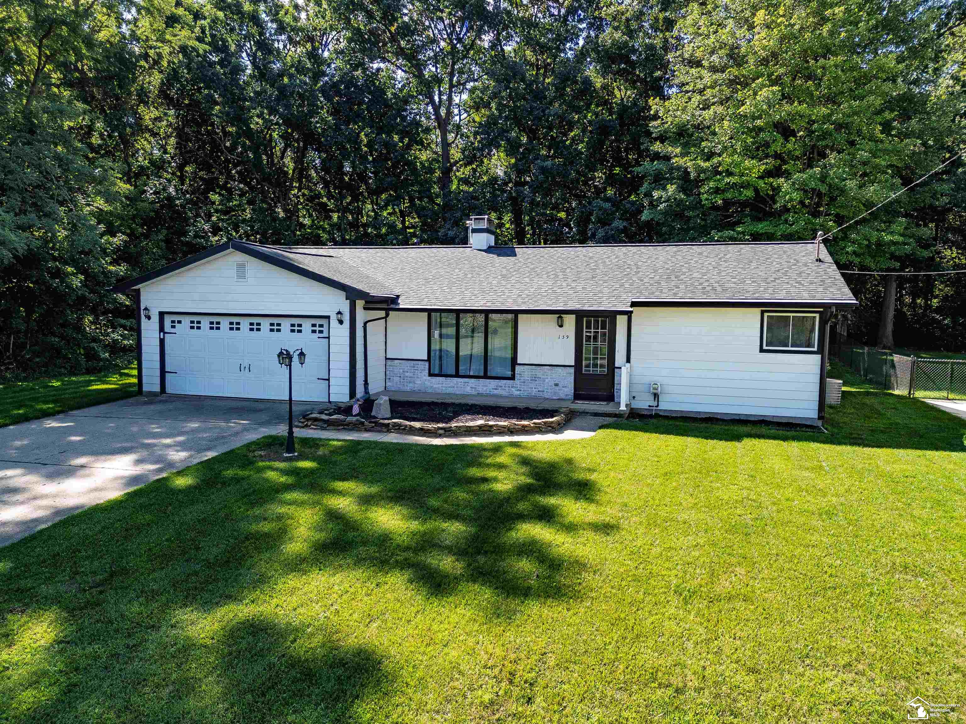 139 Ferris Drive Property Photo 1