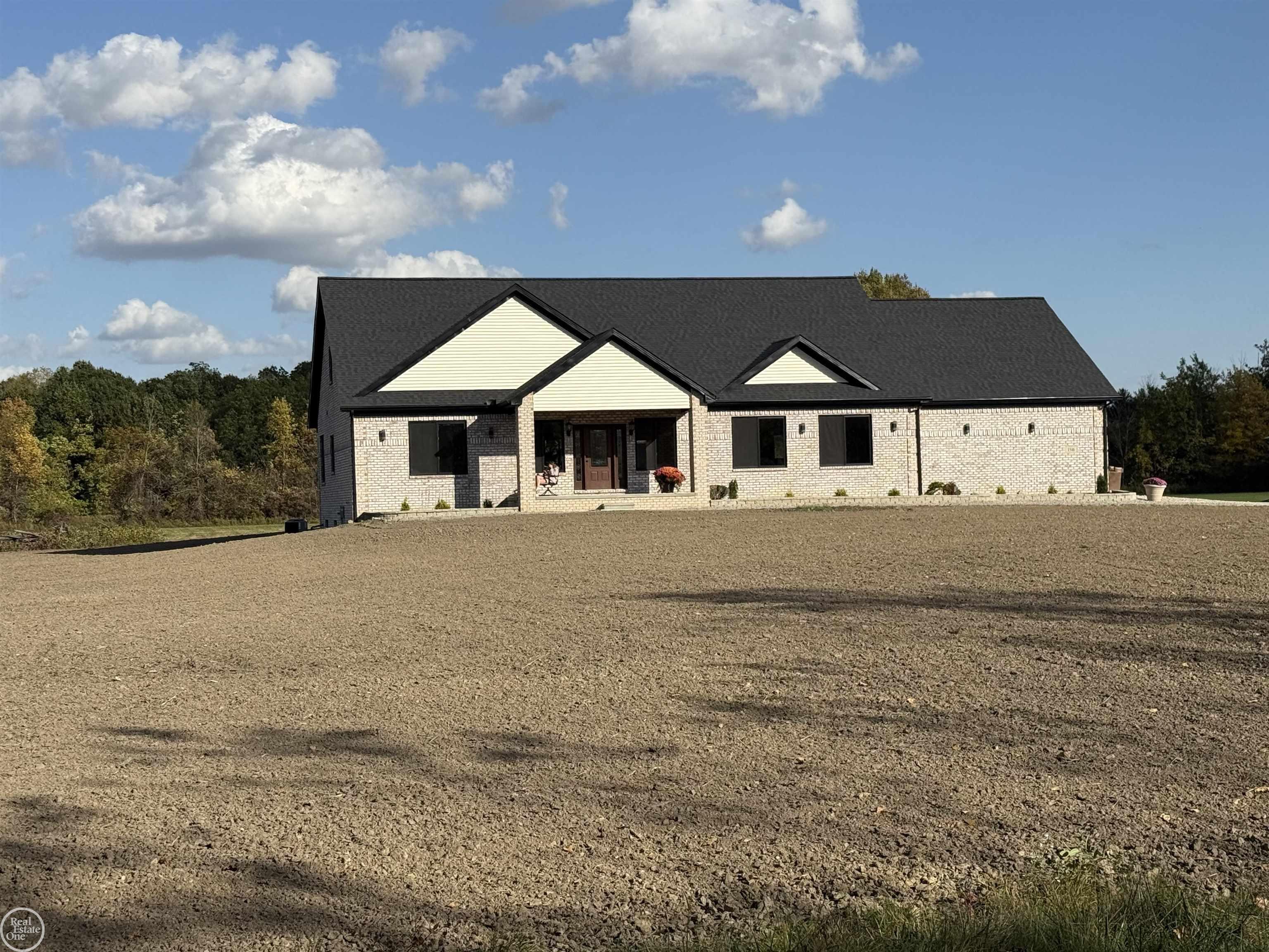 1546 Ashley Lane Property Photo 4