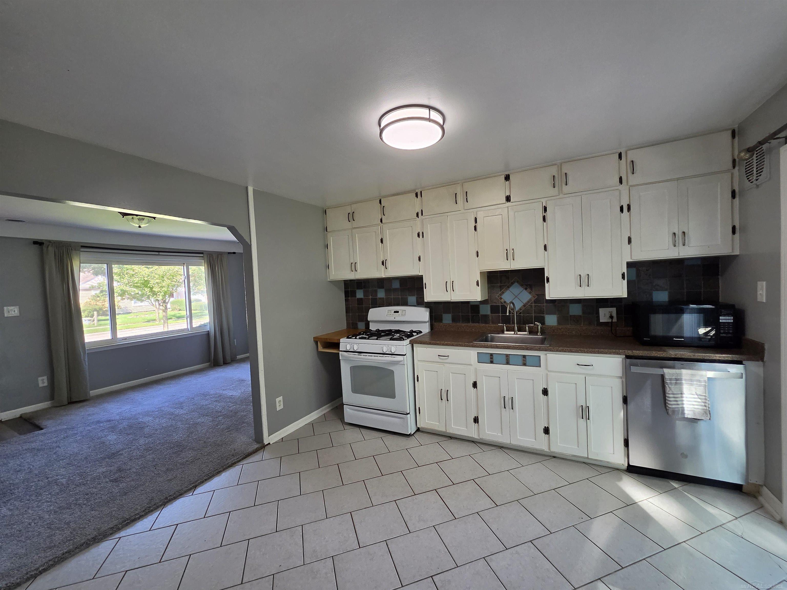 26640 Clancy Street Property Photo 2