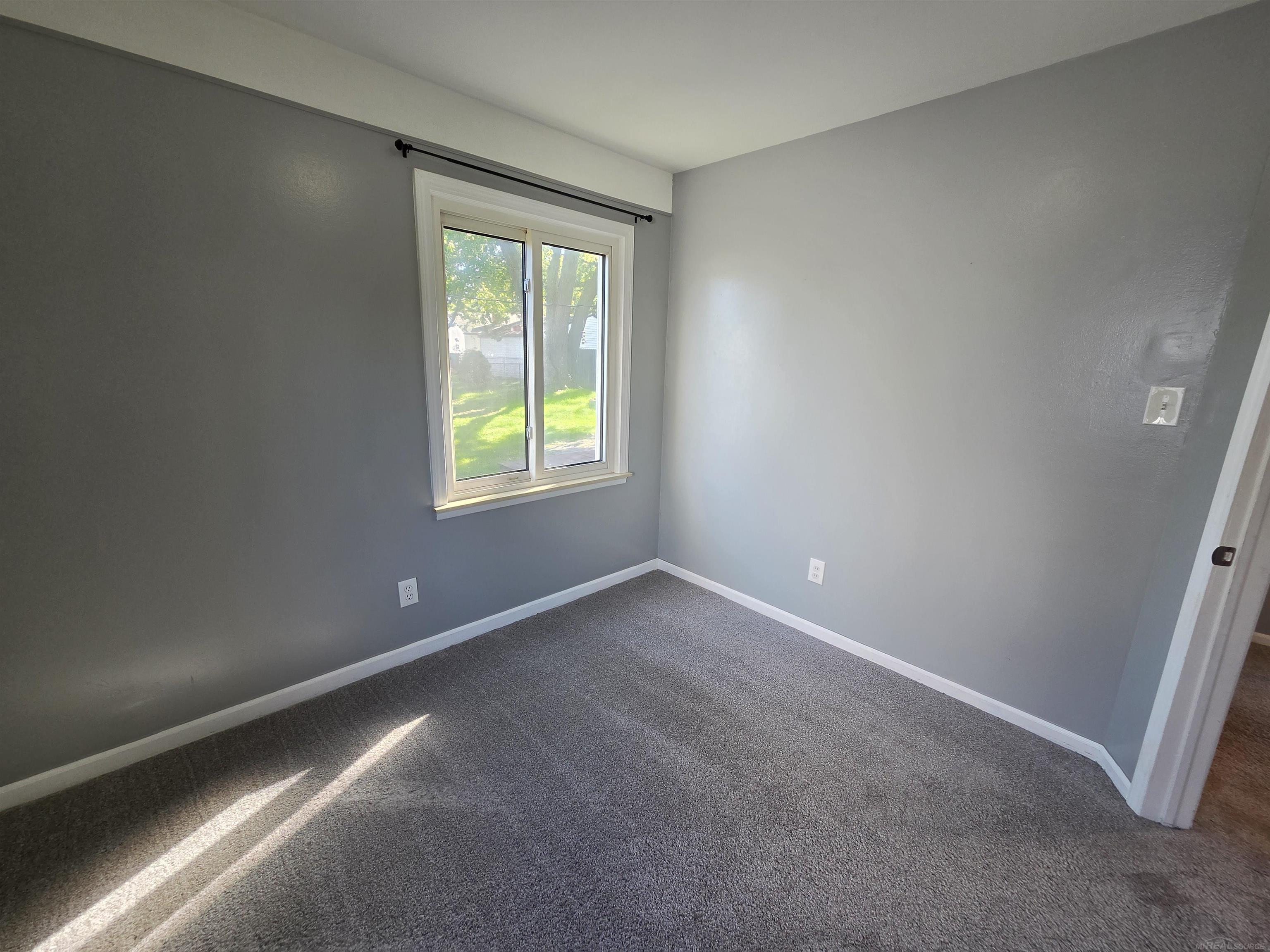 26640 Clancy Street Property Photo 10