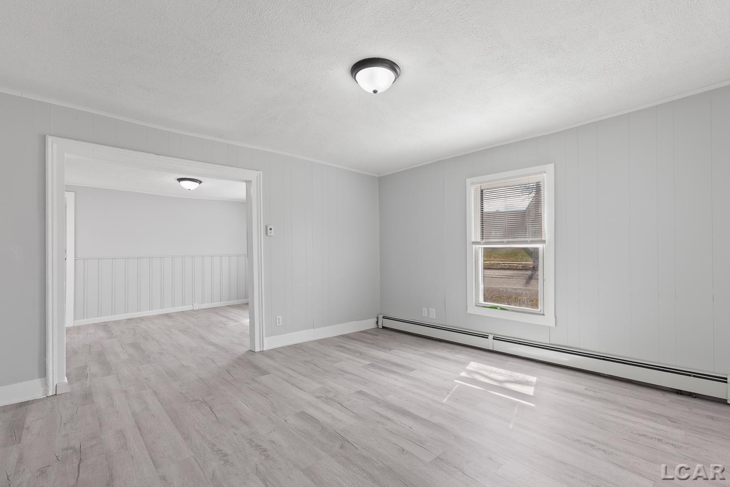 206 Ormsby Street Property Photo 7