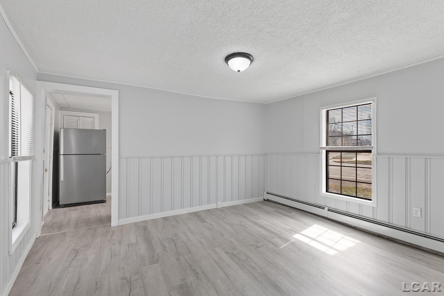 206 Ormsby Street Property Photo 9