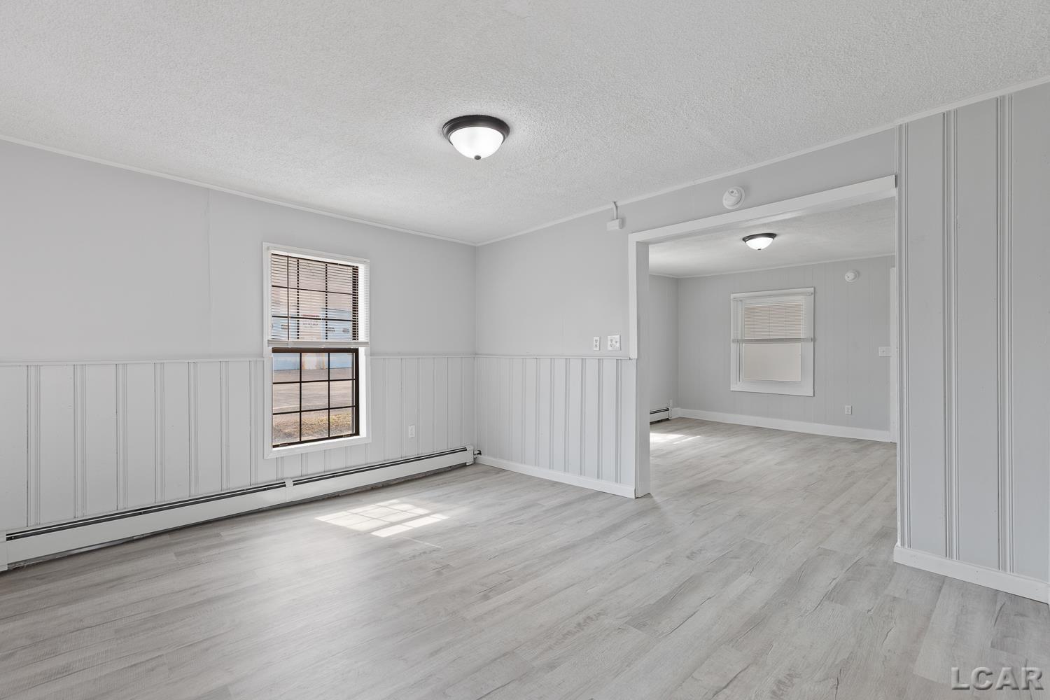 206 Ormsby Street Property Photo 11
