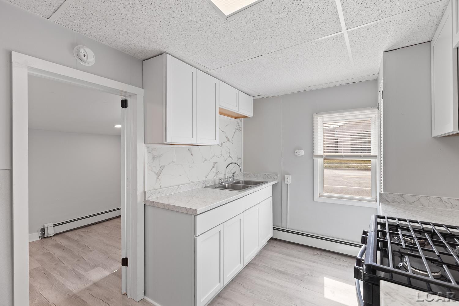 206 Ormsby Street Property Photo 12